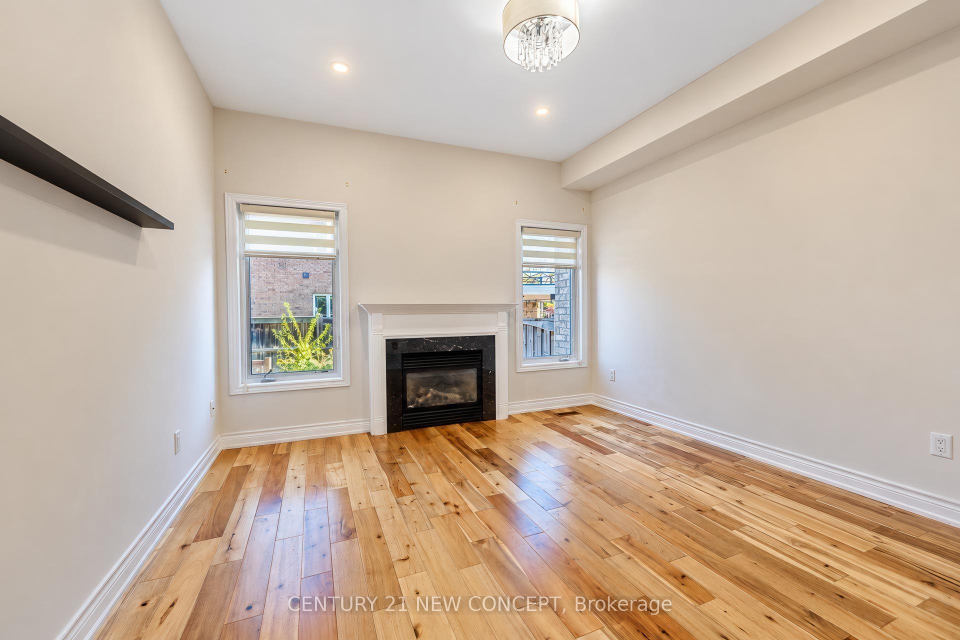 Photo 8 of 210 Lauderdale Drive E, Vaughan, Patterson — HOMEH