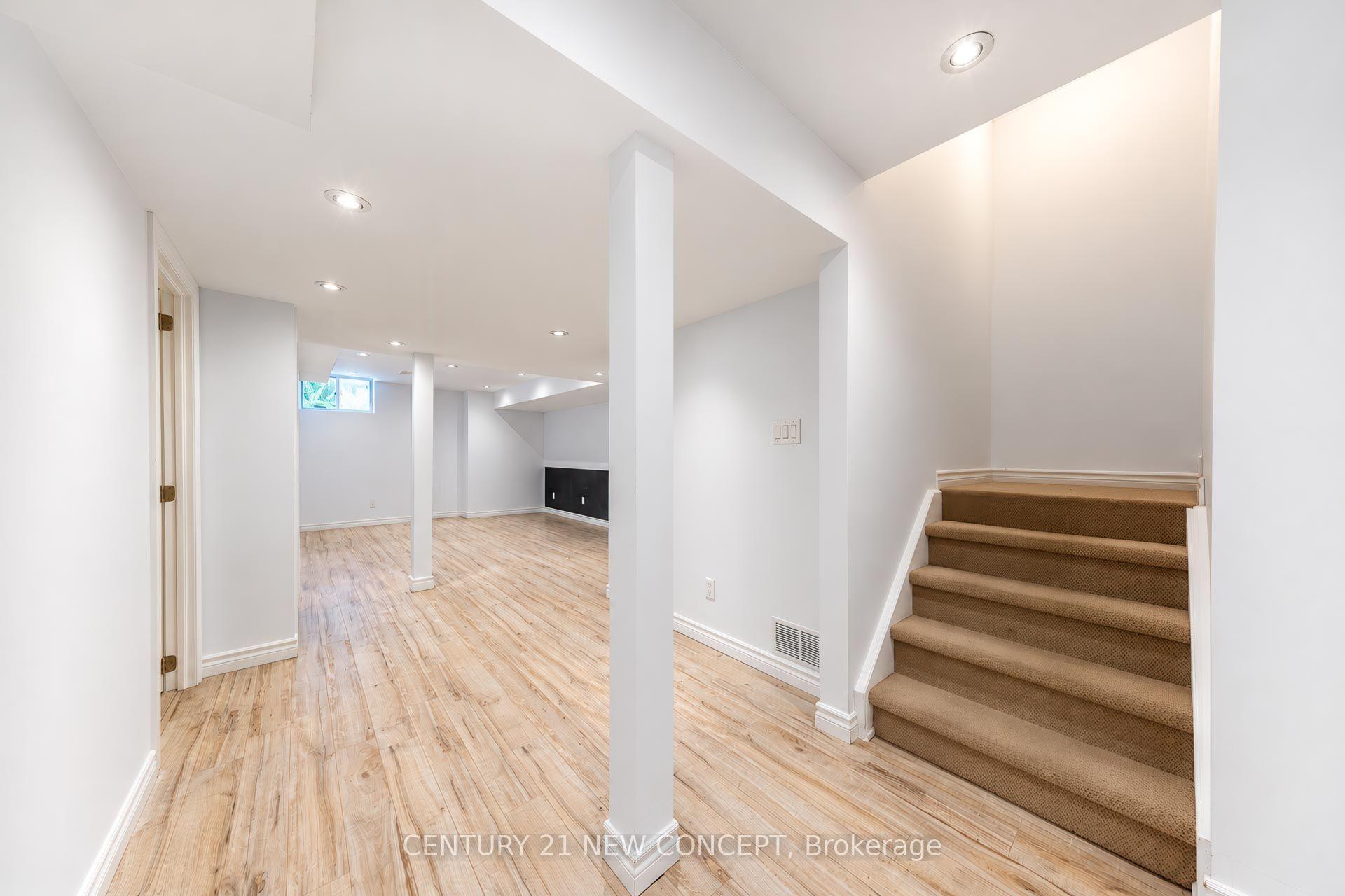 Photo 19 of 210 Lauderdale Drive E, Vaughan, Patterson — HOMEH