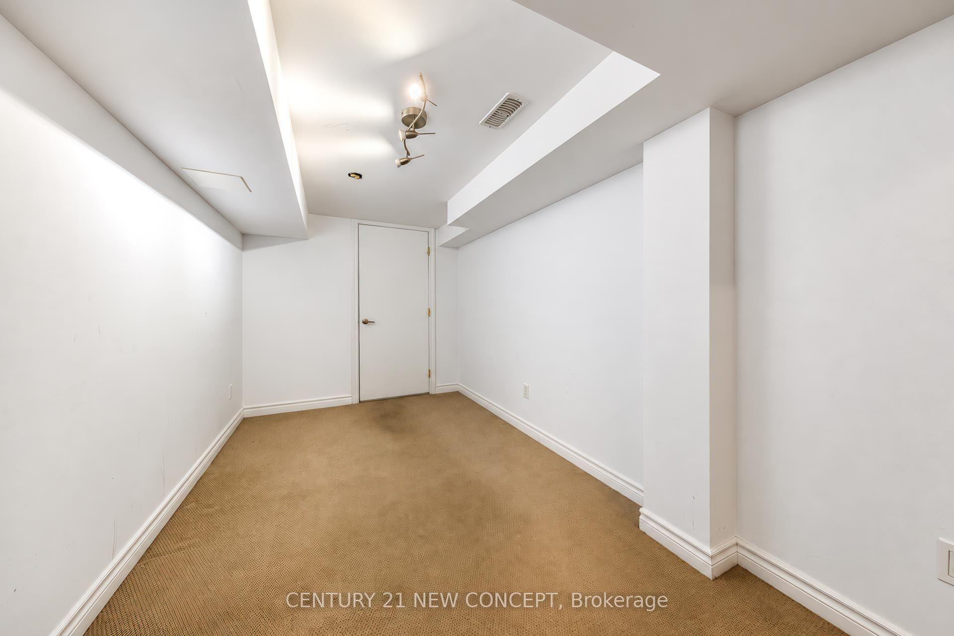 Photo 23 of 210 Lauderdale Drive E, Vaughan, Patterson — HOMEH