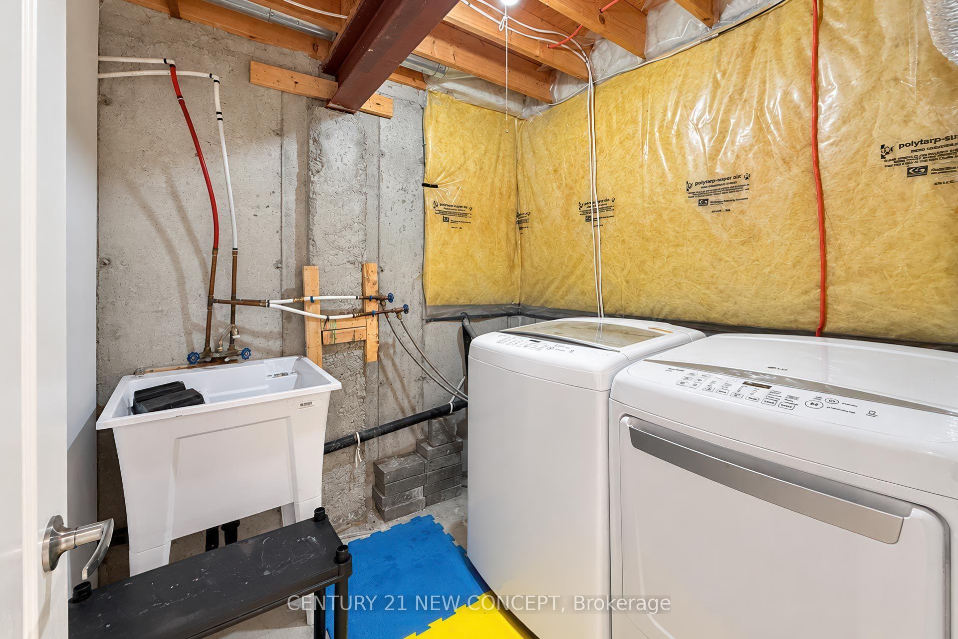 Photo 25 of 210 Lauderdale Drive E, Vaughan, Patterson — HOMEH