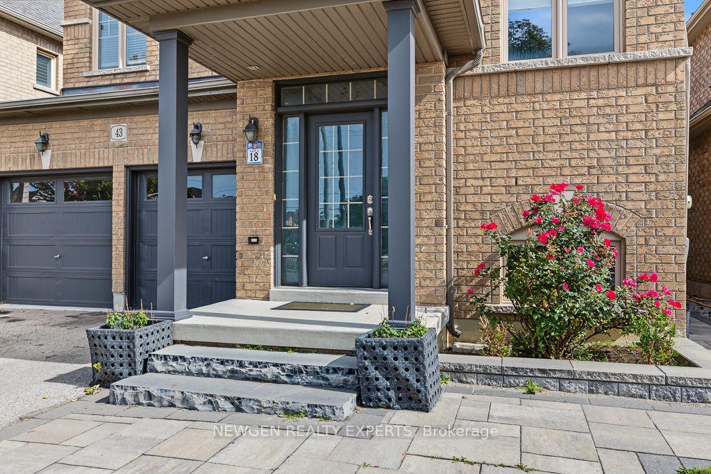 Photo 5 of 43 Lone Rock Circle, Brampton, Bram East — HOMEH