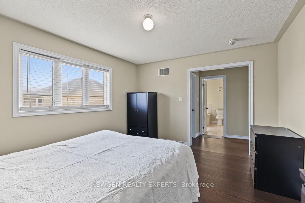 Photo 25 of 43 Lone Rock Circle, Brampton, Bram East — HOMEH