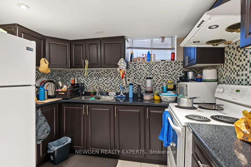 Photo 37 of 43 Lone Rock Circle, Brampton, Bram East — HOMEH