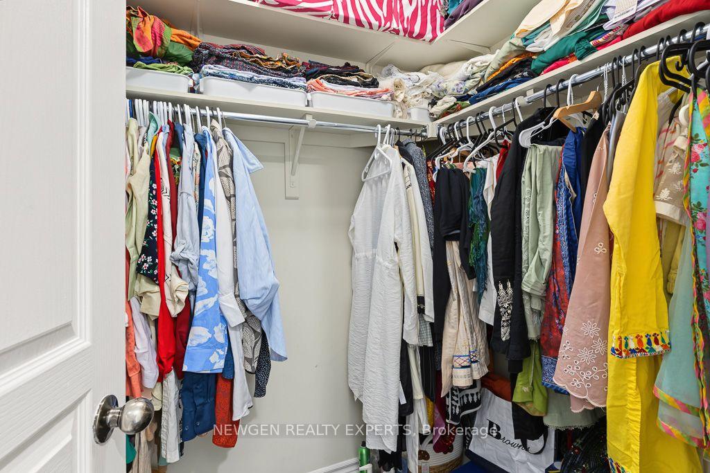 Photo 40 of 43 Lone Rock Circle, Brampton, Bram East — HOMEH