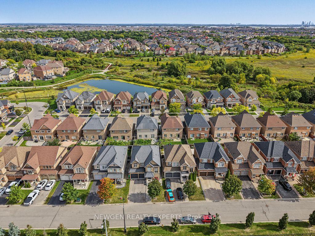 Photo 47 of 43 Lone Rock Circle, Brampton, Bram East — HOMEH