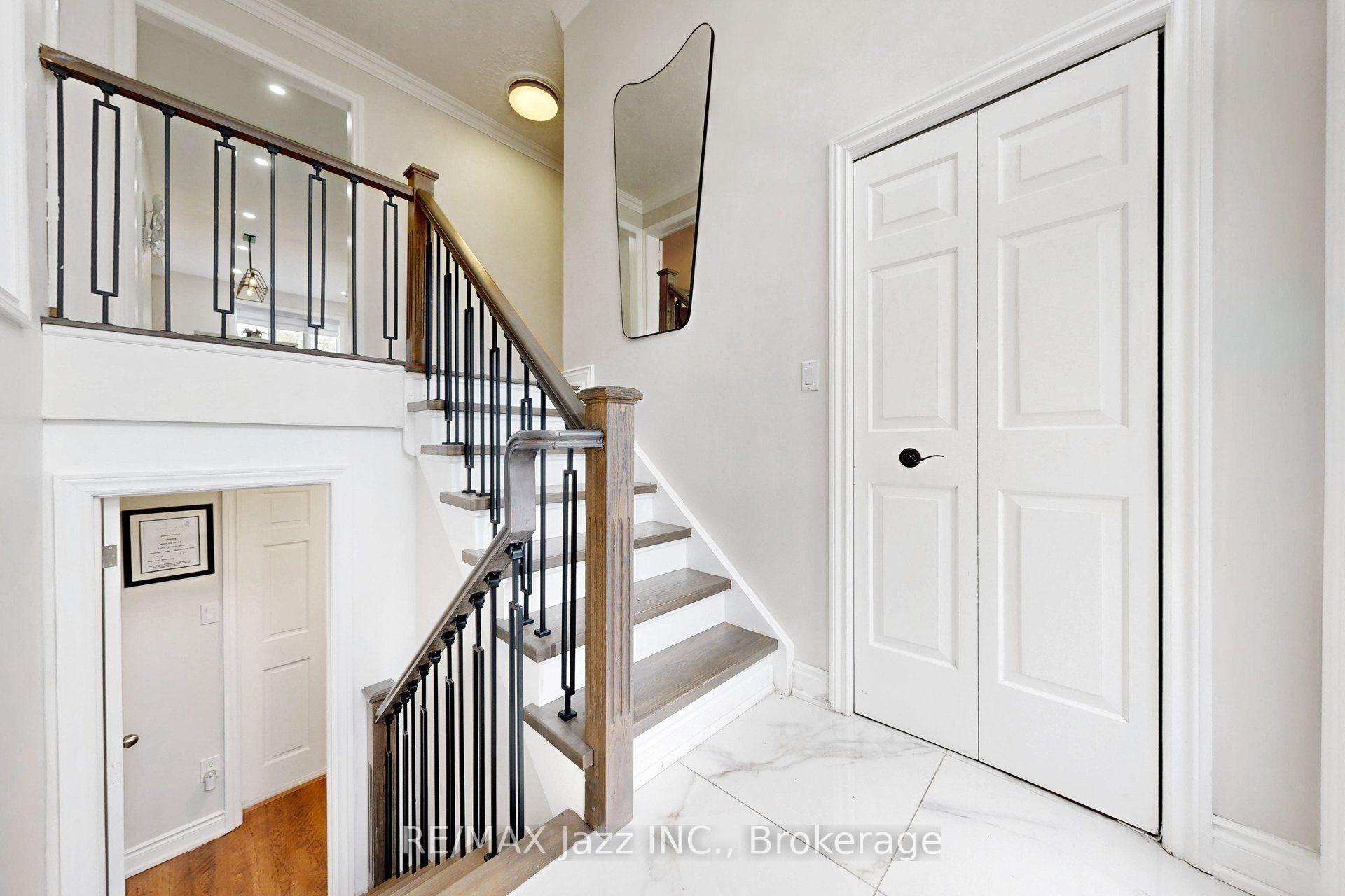 Photo 4 of 119 Elizabeth Street, Oshawa, McLaughlin — HOMEH