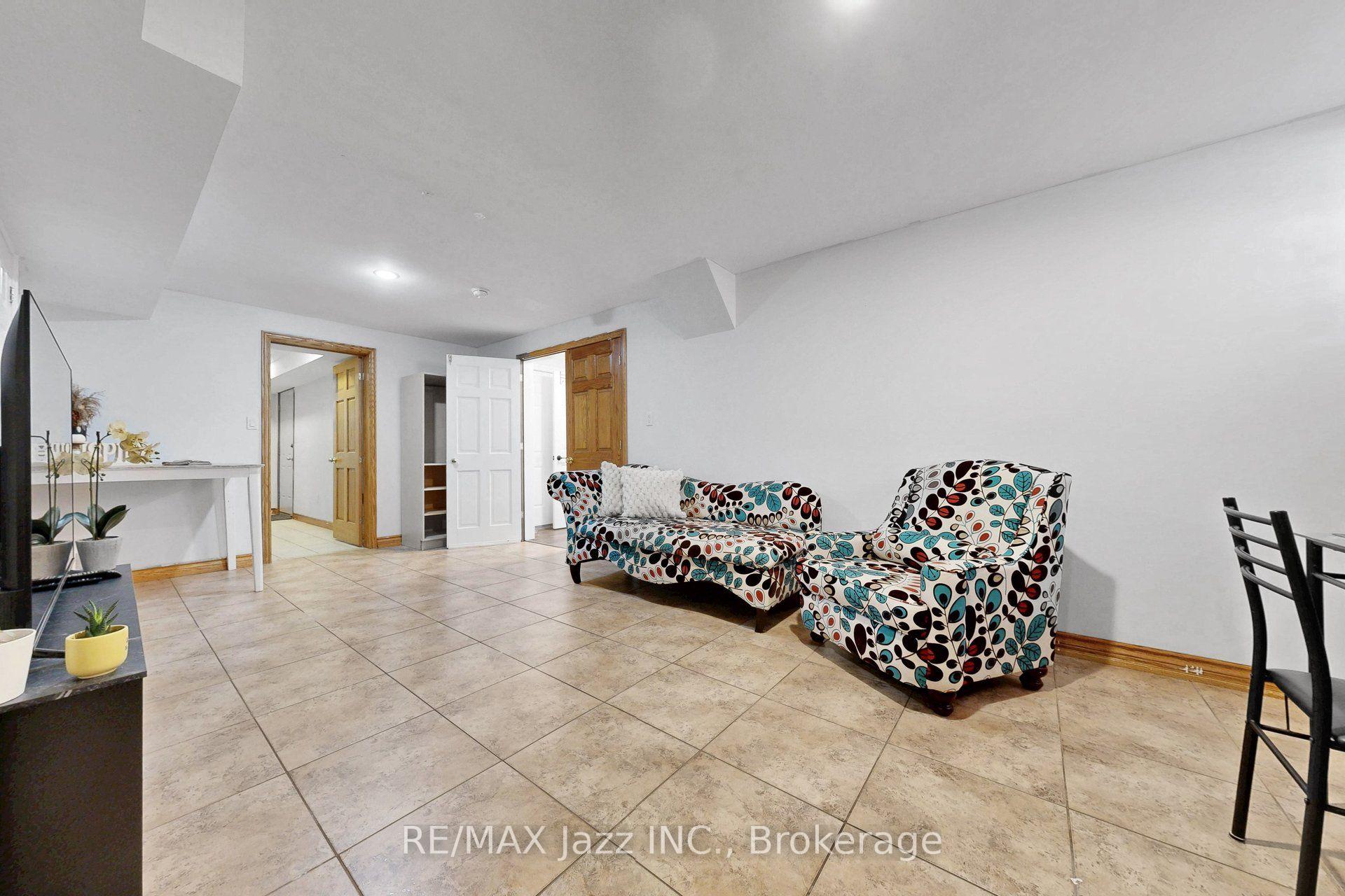 Photo 37 of 119 Elizabeth Street, Oshawa, McLaughlin — HOMEH