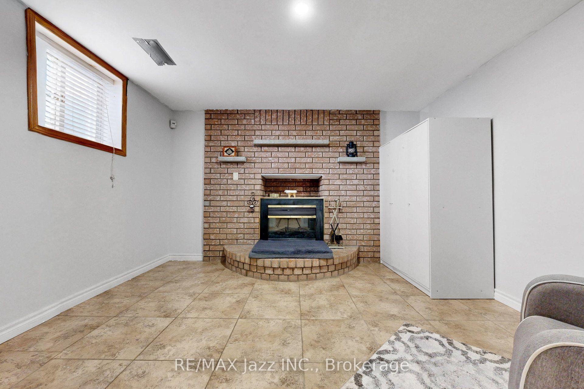 Photo 38 of 119 Elizabeth Street, Oshawa, McLaughlin — HOMEH