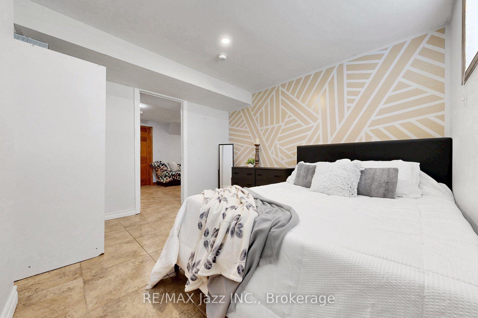 Photo 41 of 119 Elizabeth Street, Oshawa, McLaughlin — HOMEH