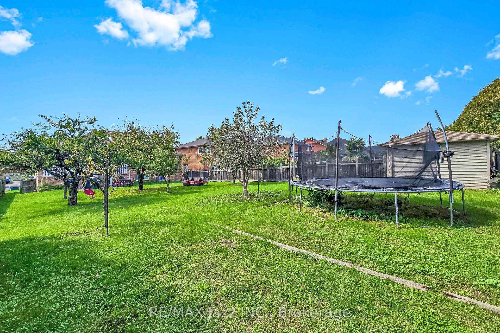 Photo 48 of 119 Elizabeth Street, Oshawa, McLaughlin — HOMEH