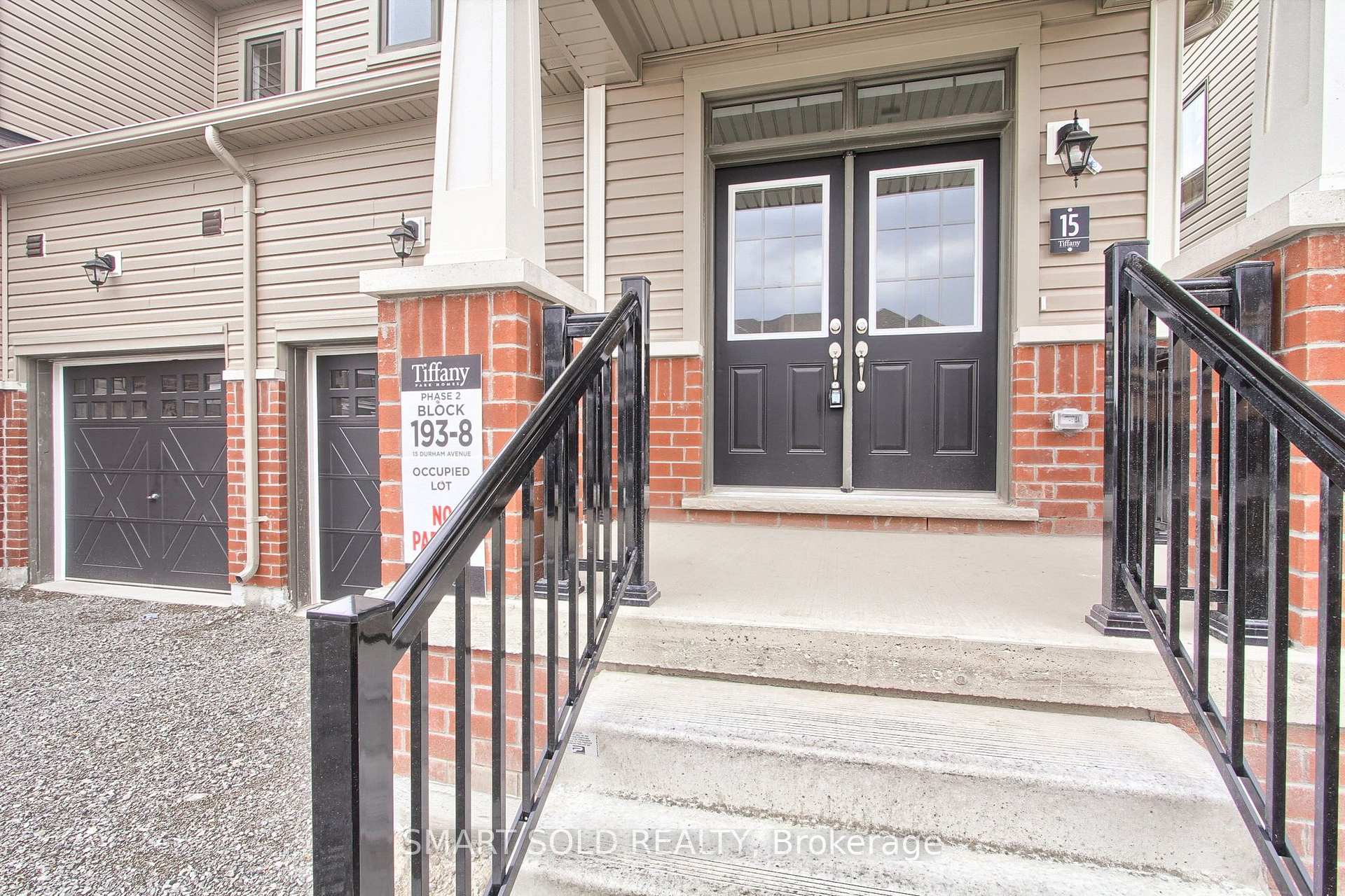 Photo 4 of 15 Durham Avenue, Barrie, Rural Barrie Southeast — HOMEH