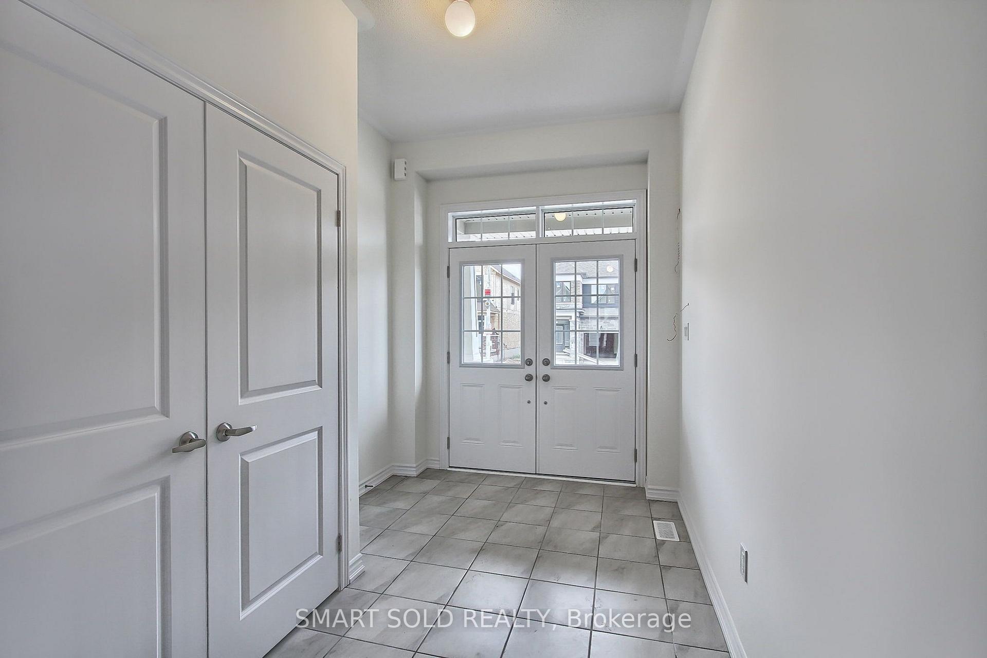 Photo 5 of 15 Durham Avenue, Barrie, Rural Barrie Southeast — HOMEH