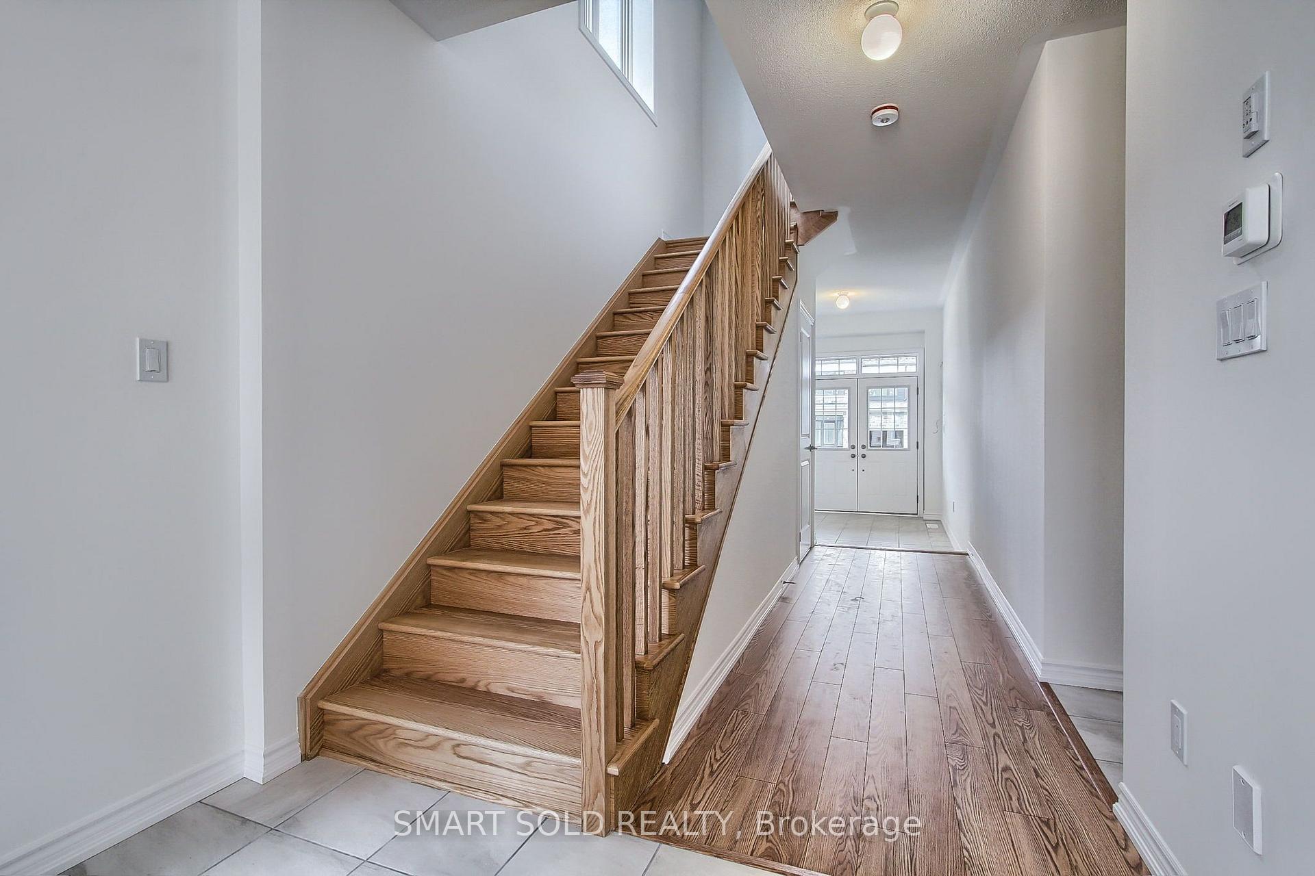 Photo 6 of 15 Durham Avenue, Barrie, Rural Barrie Southeast — HOMEH