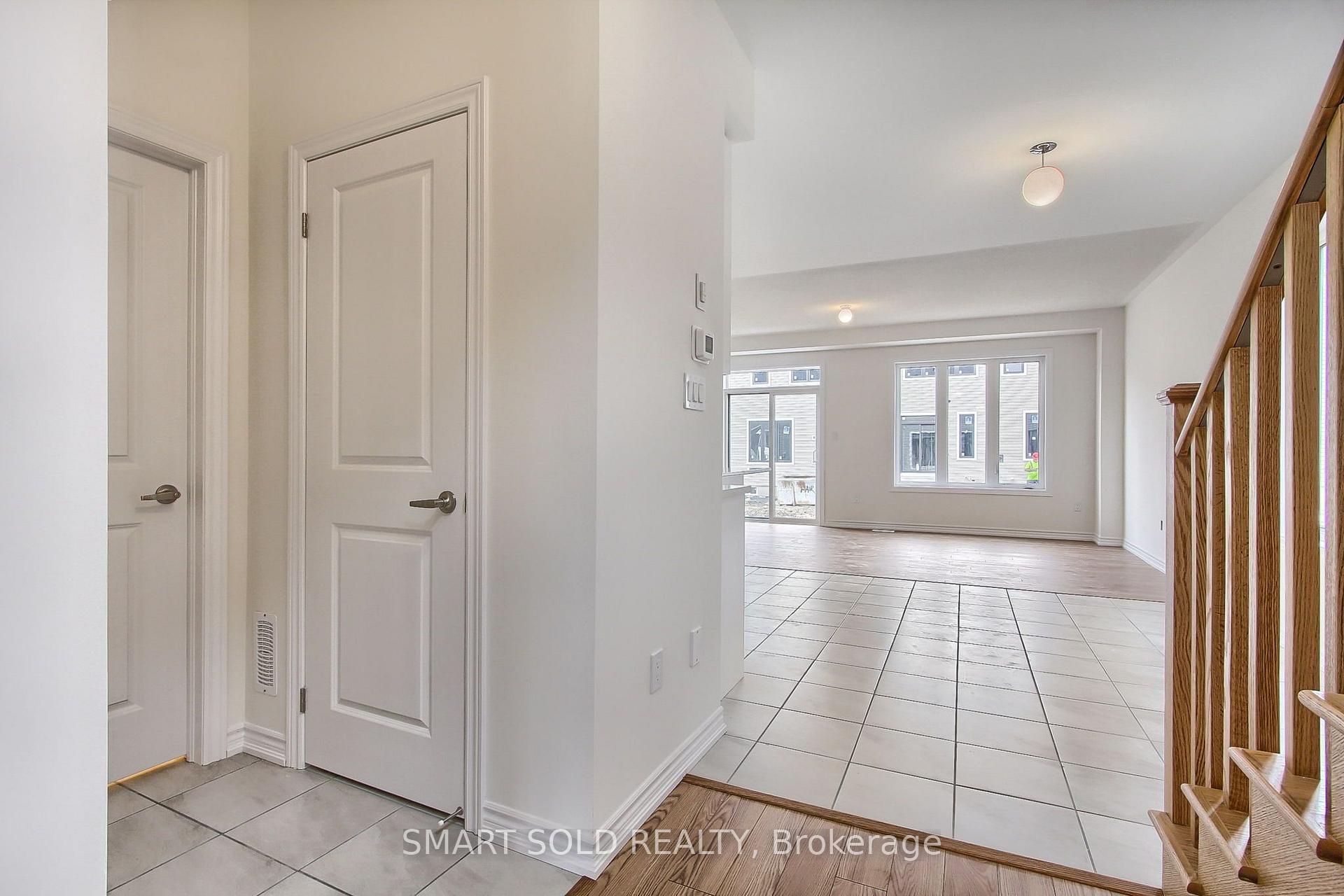 Photo 7 of 15 Durham Avenue, Barrie, Rural Barrie Southeast — HOMEH