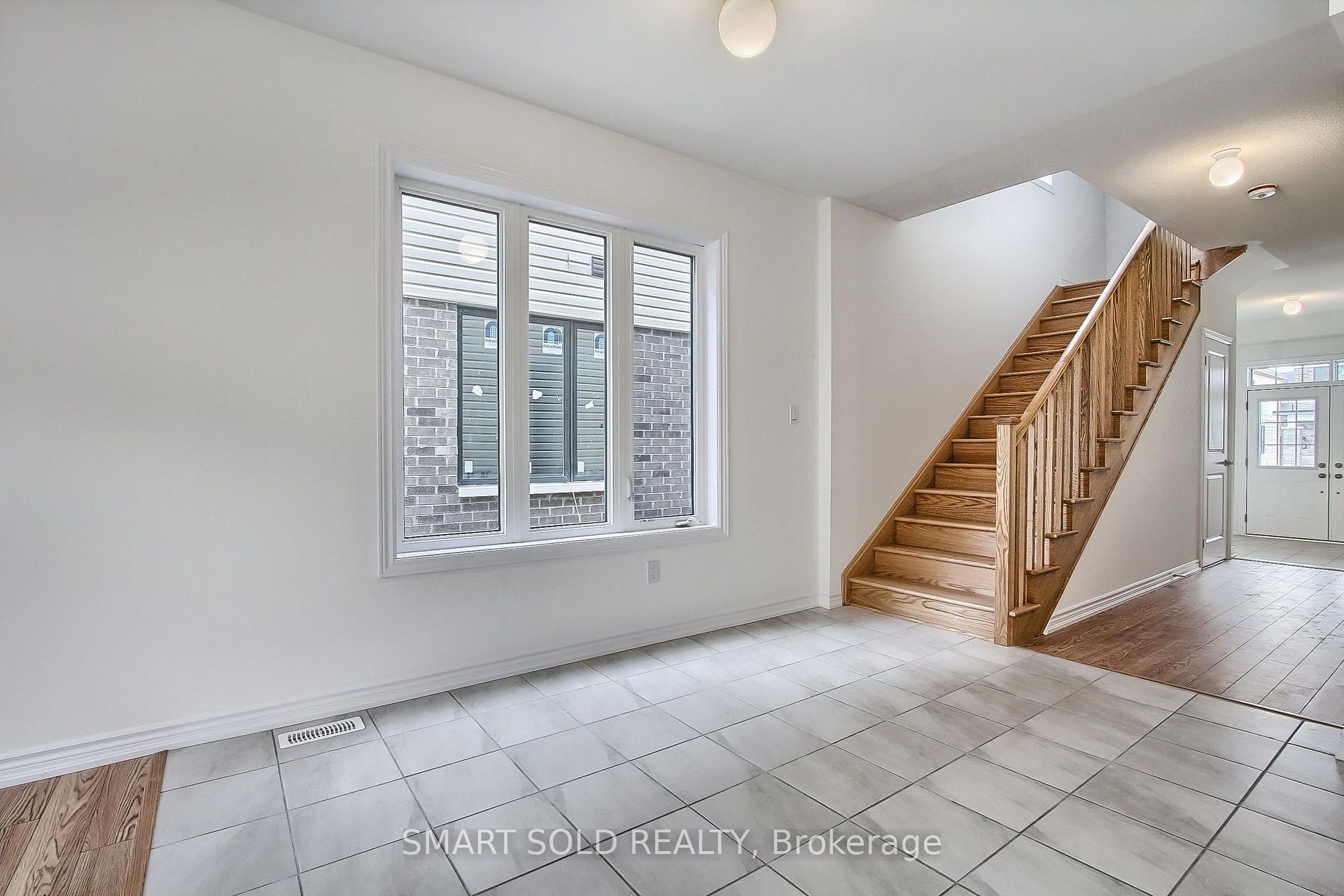 Photo 13 of 15 Durham Avenue, Barrie, Rural Barrie Southeast — HOMEH