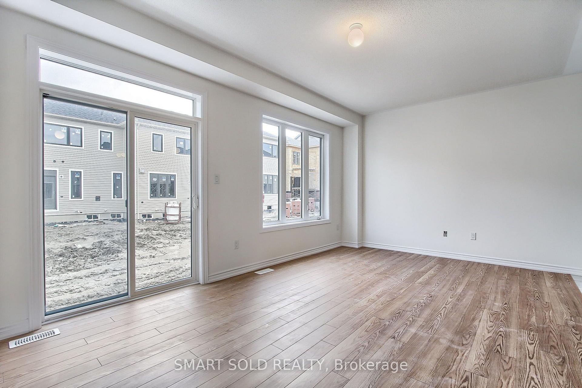 Photo 17 of 15 Durham Avenue, Barrie, Rural Barrie Southeast — HOMEH
