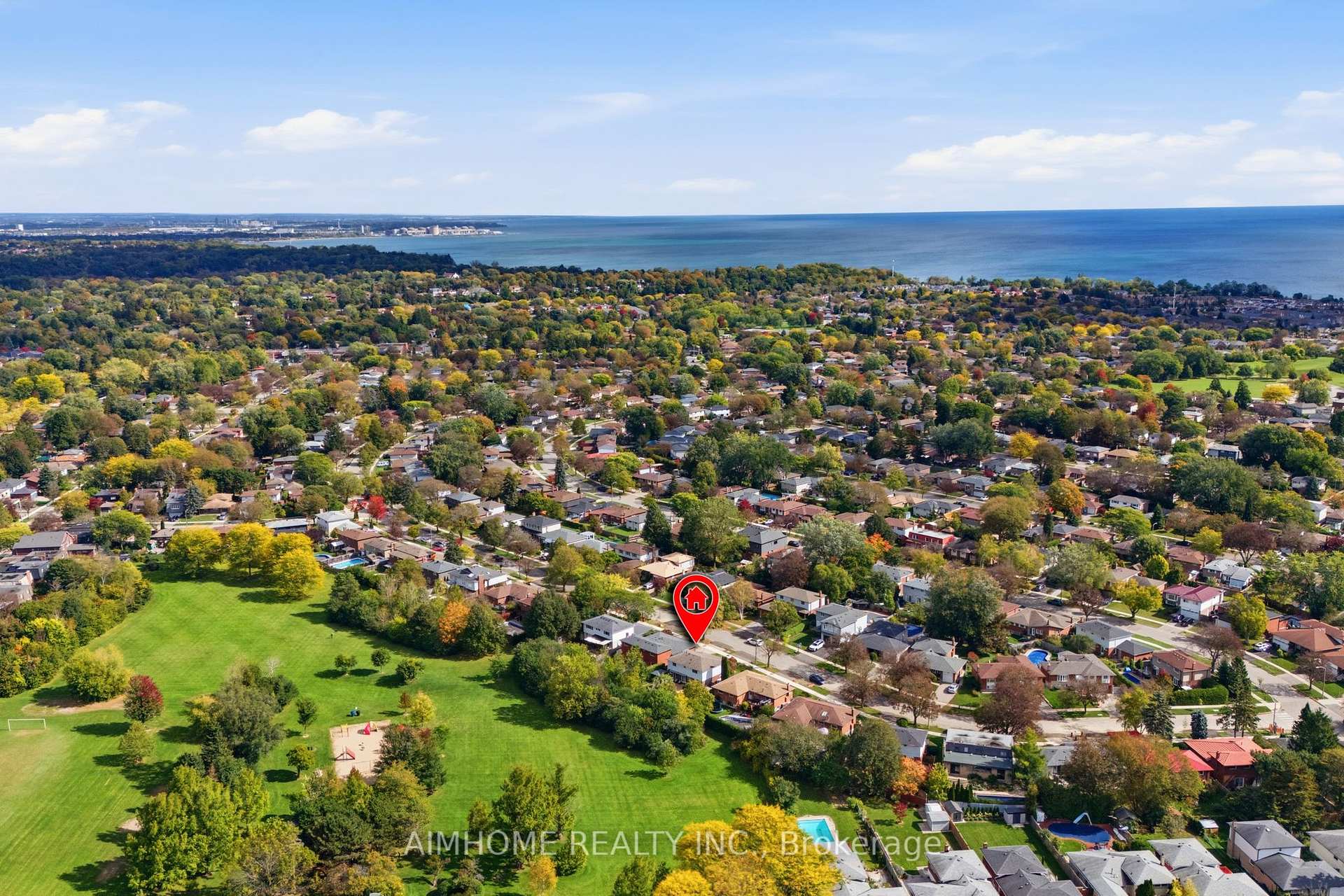 Photo 2 of 18 Haviland Drive, Scarborough, Centennial Scarborough — HOMEH