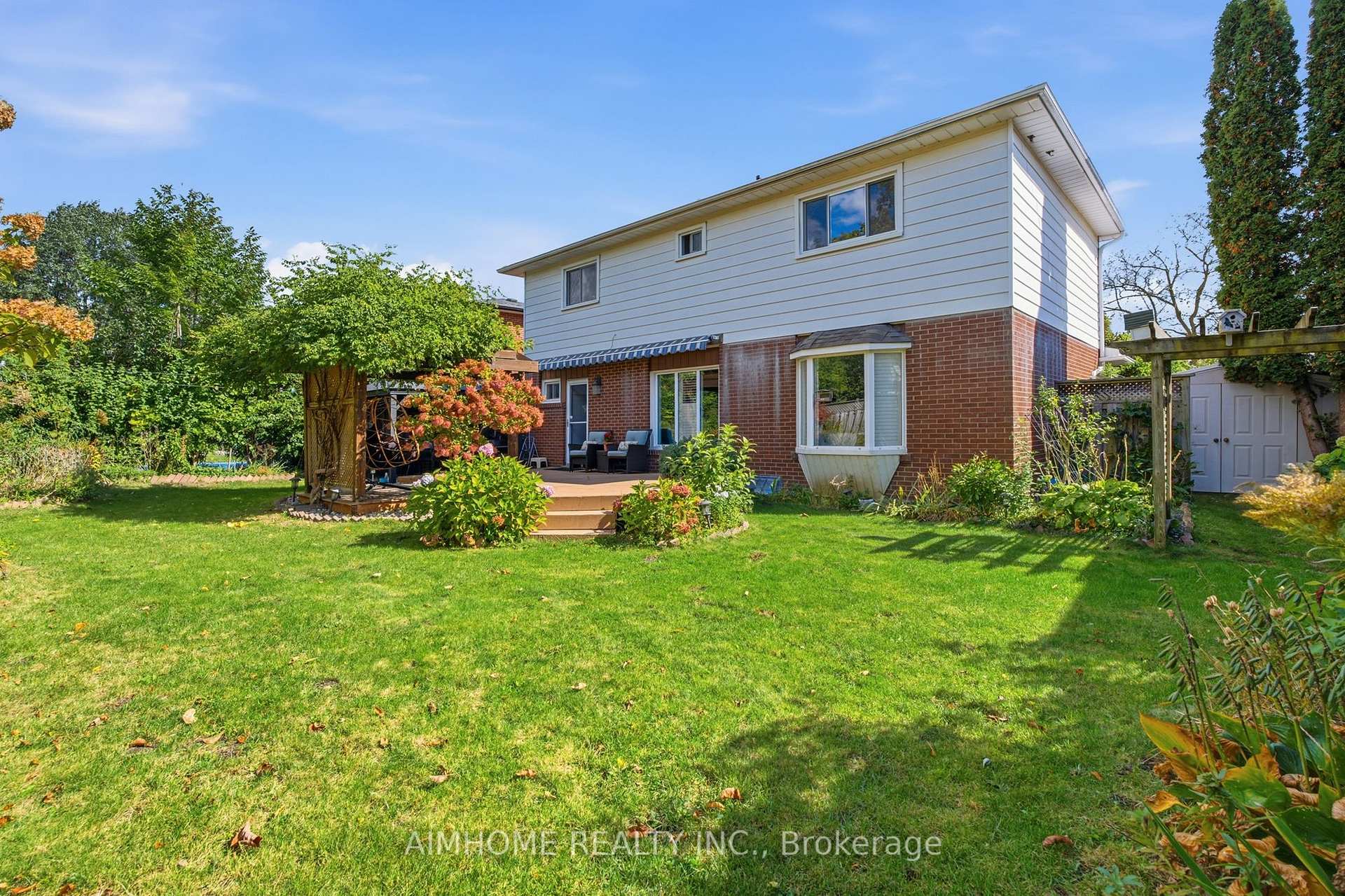 Photo 4 of 18 Haviland Drive, Scarborough, Centennial Scarborough — HOMEH