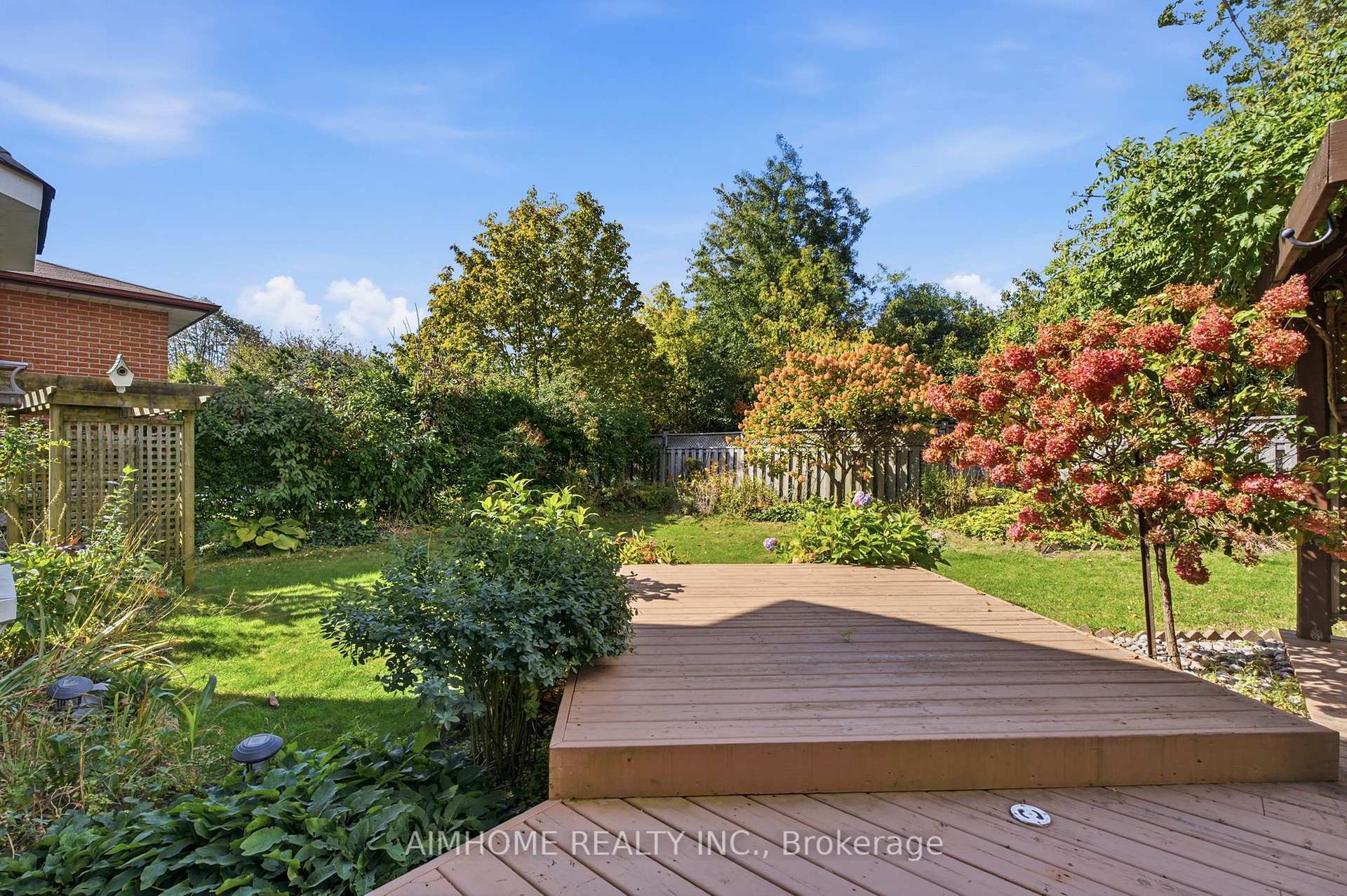 Photo 5 of 18 Haviland Drive, Scarborough, Centennial Scarborough — HOMEH