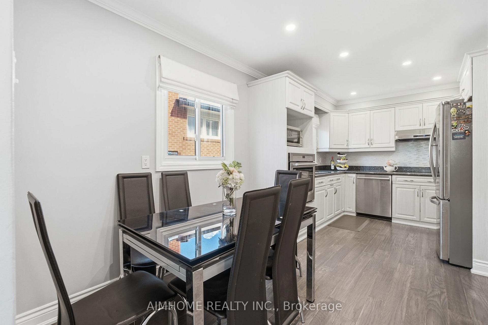 Photo 13 of 18 Haviland Drive, Scarborough, Centennial Scarborough — HOMEH