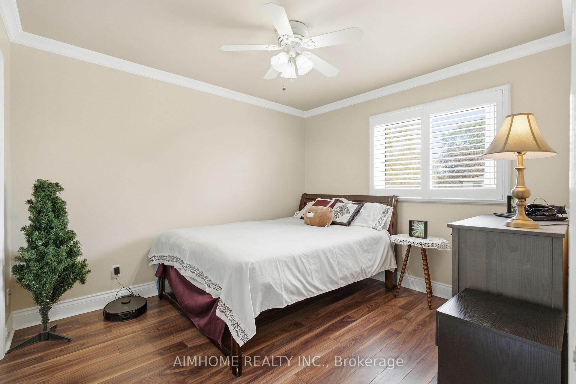 Photo 21 of 18 Haviland Drive, Scarborough, Centennial Scarborough — HOMEH