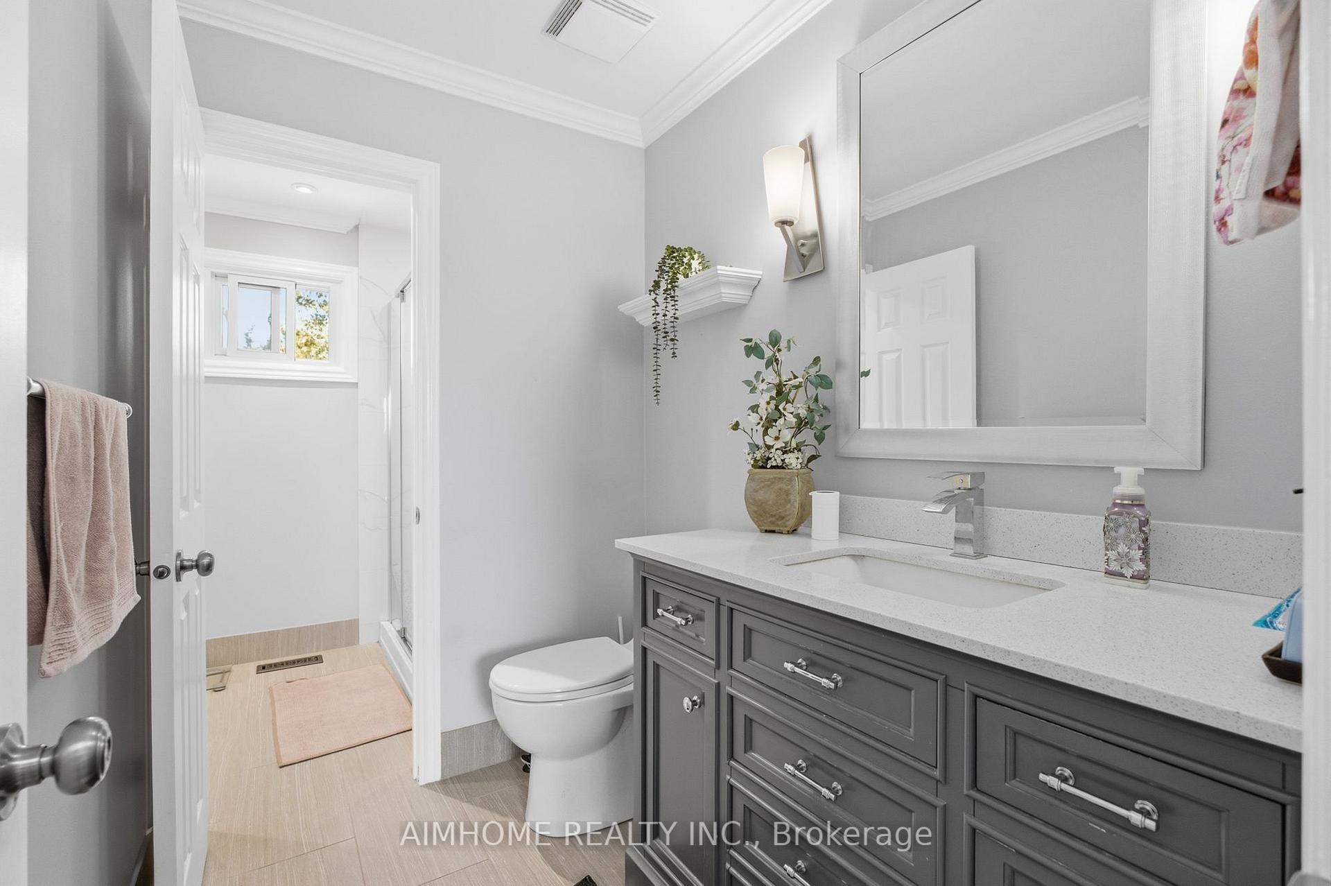 Photo 23 of 18 Haviland Drive, Scarborough, Centennial Scarborough — HOMEH