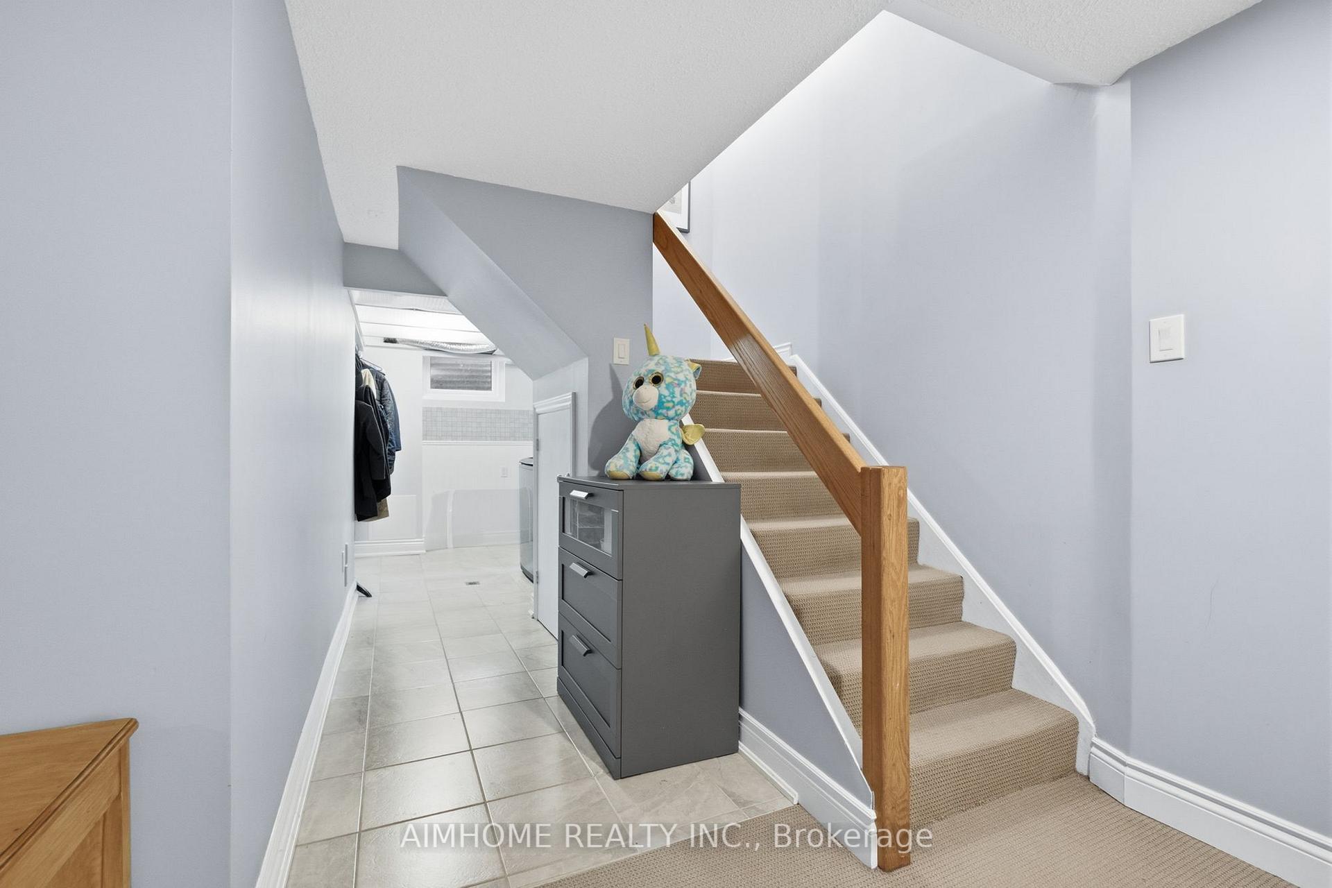 Photo 25 of 18 Haviland Drive, Scarborough, Centennial Scarborough — HOMEH