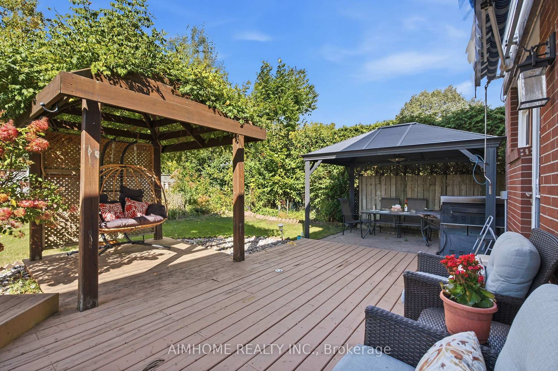Photo 33 of 18 Haviland Drive, Scarborough, Centennial Scarborough — HOMEH
