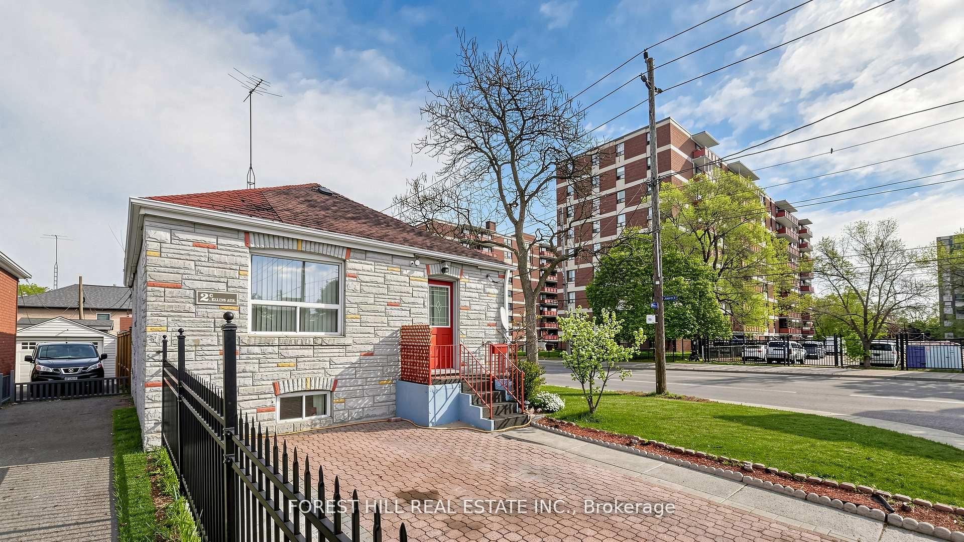 Photo 2 of 2 Ellins Avenue, Toronto, Rockcliffe-Smythe — HOMEH