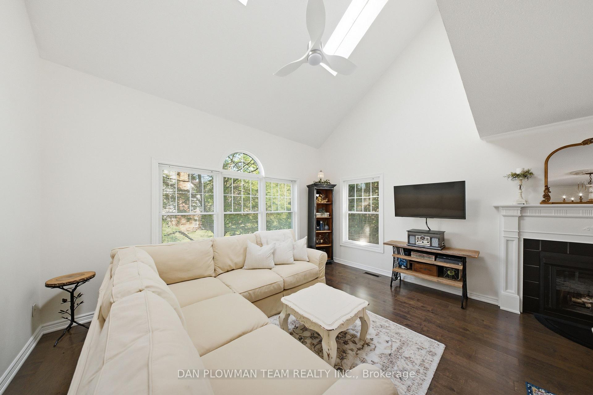 Photo 11 of Unit H-14, 1661 Nash Road, Clarington, Courtice — HOMEH