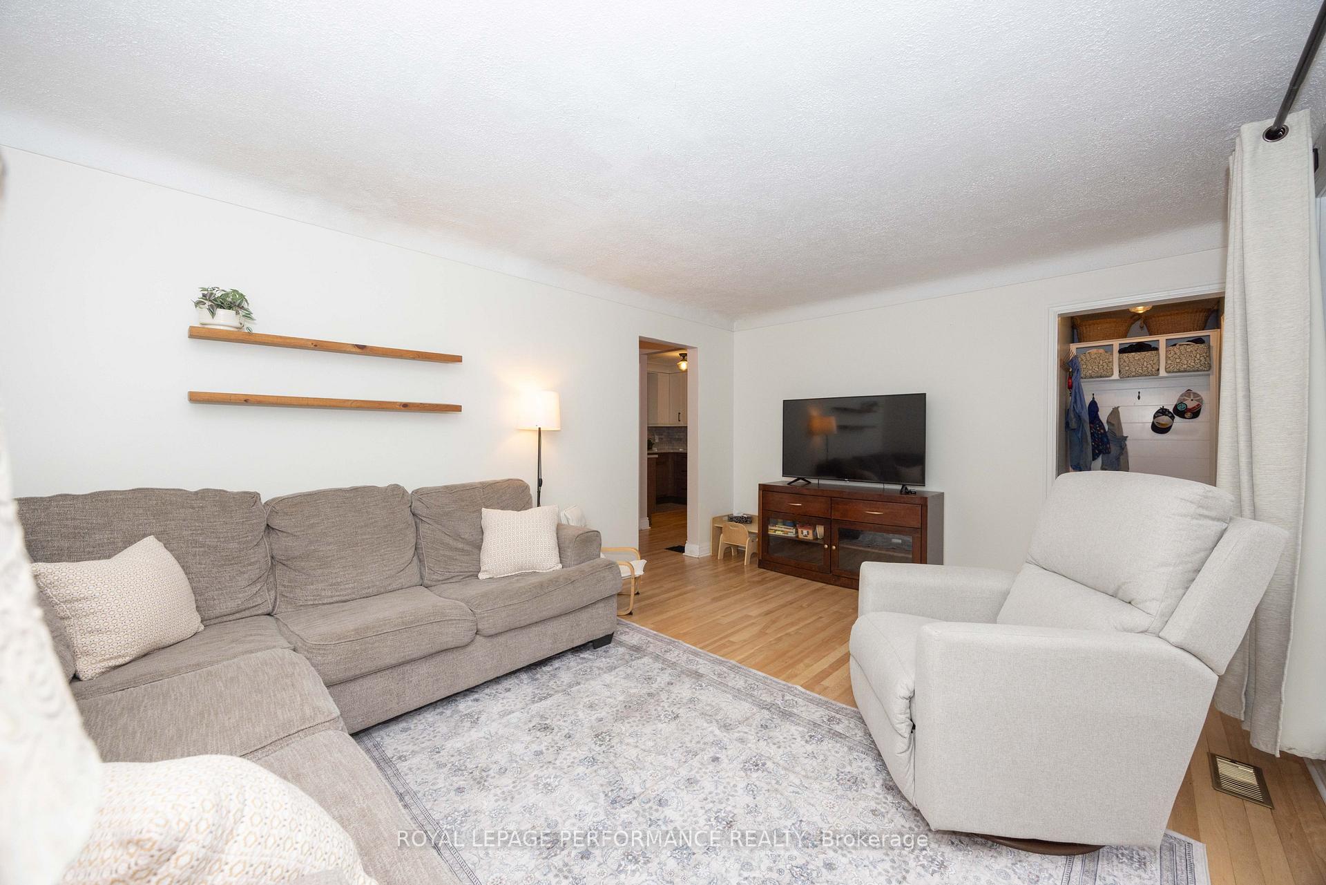 Photo 6 of 340 St-Denis Street, Ottawa, Vanier — HOMEH