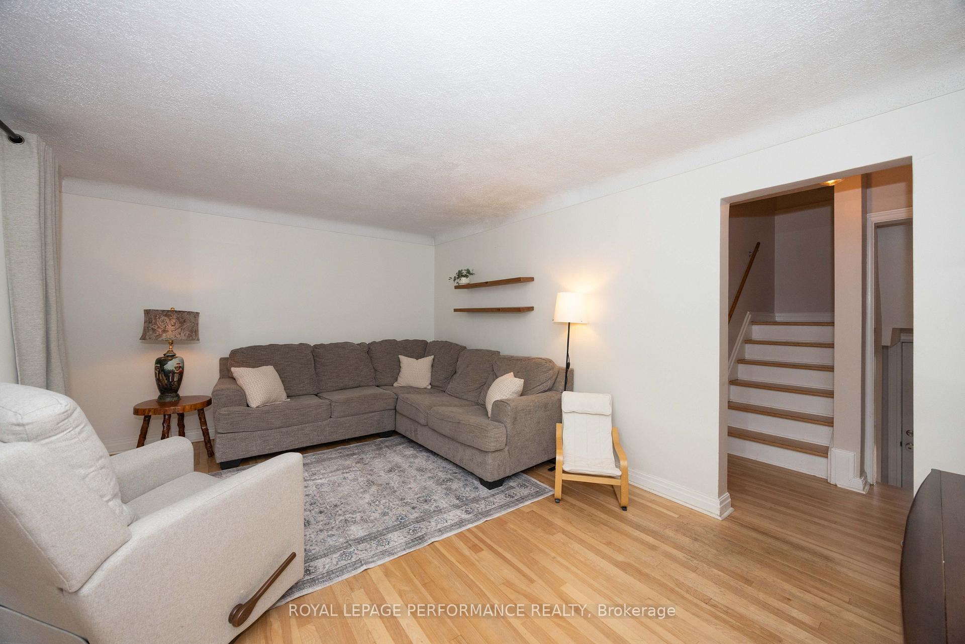 Photo 5 of 340 St-Denis Street, Ottawa, Vanier — HOMEH