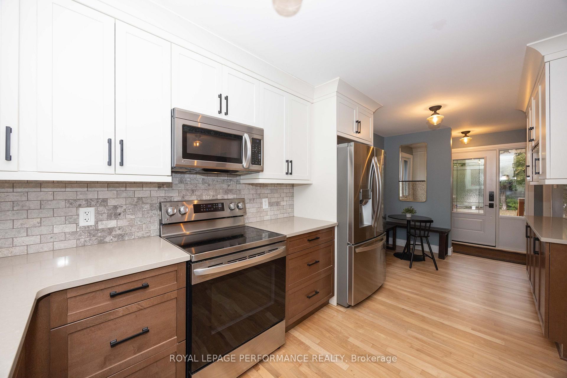 Photo 11 of 340 St-Denis Street, Ottawa, Vanier — HOMEH