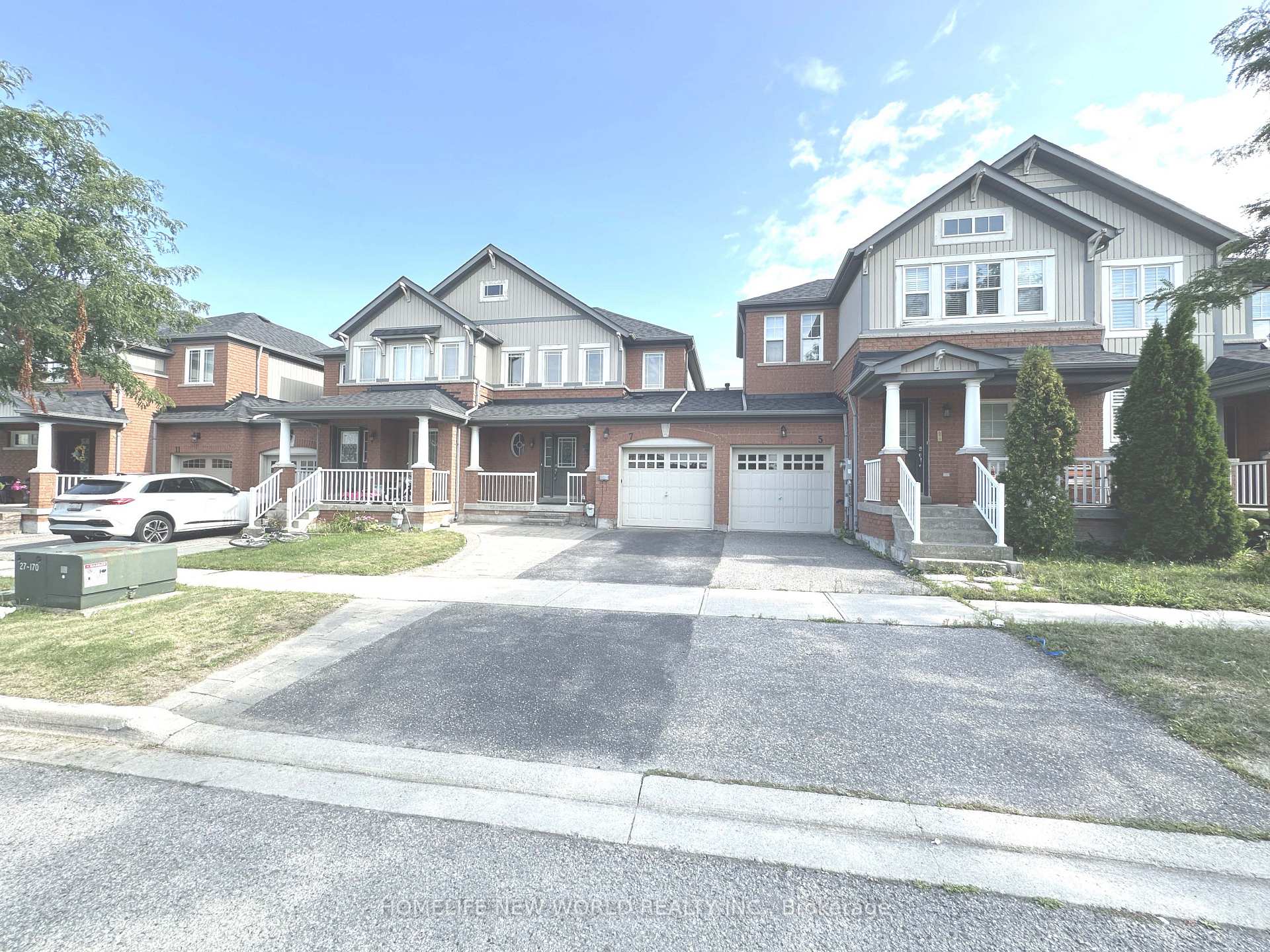 Photo 2 of 7 Ulson Drive S, Richmond Hill, Oak Ridges — HOMEH