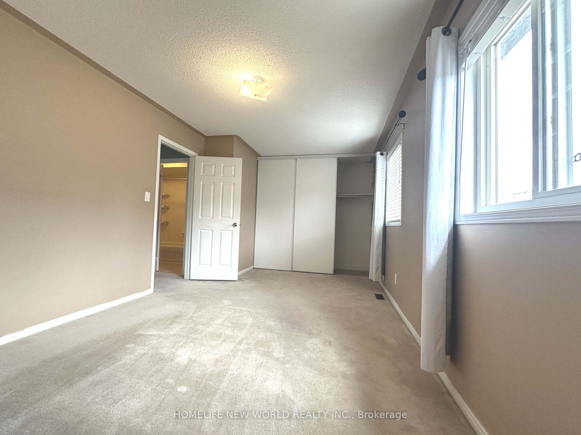 Photo 10 of 7 Ulson Drive S, Richmond Hill, Oak Ridges — HOMEH