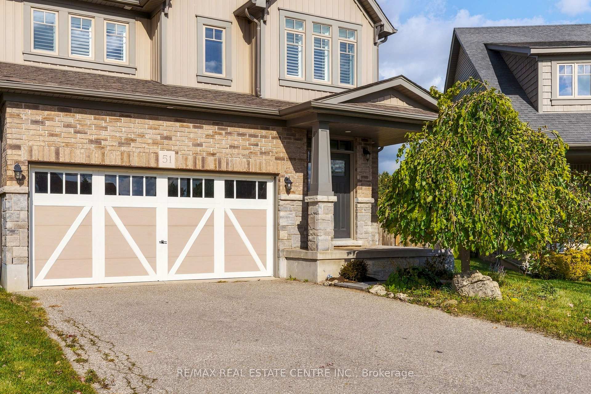 Photo 3 of 51 Laverty Crescent, Orangeville — HOMEH