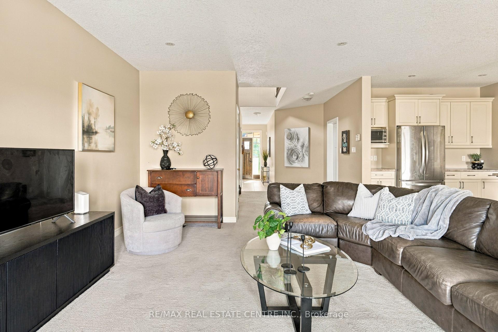 Photo 18 of 51 Laverty Crescent, Orangeville — HOMEH