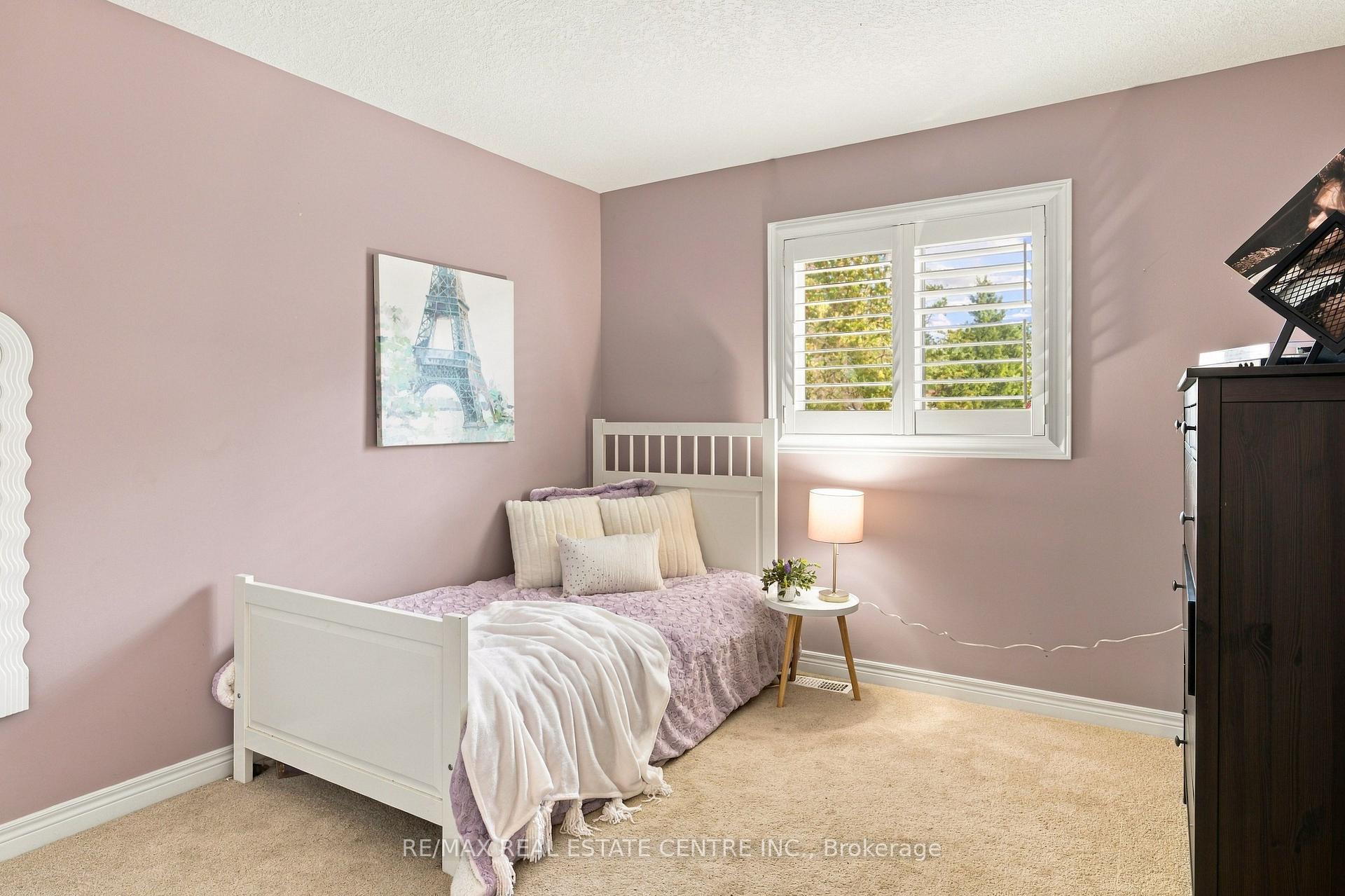 Photo 30 of 51 Laverty Crescent, Orangeville — HOMEH