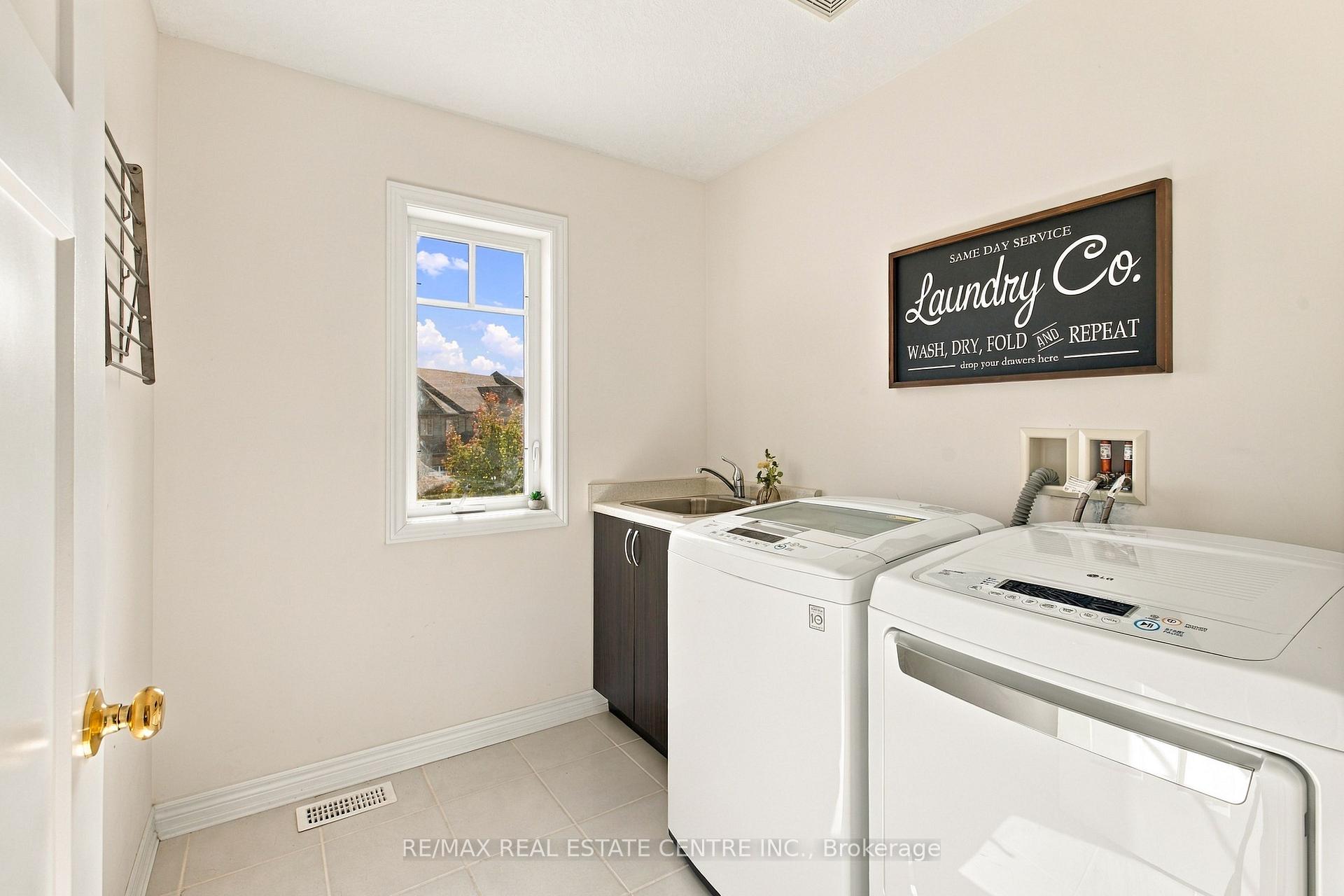 Photo 40 of 51 Laverty Crescent, Orangeville — HOMEH