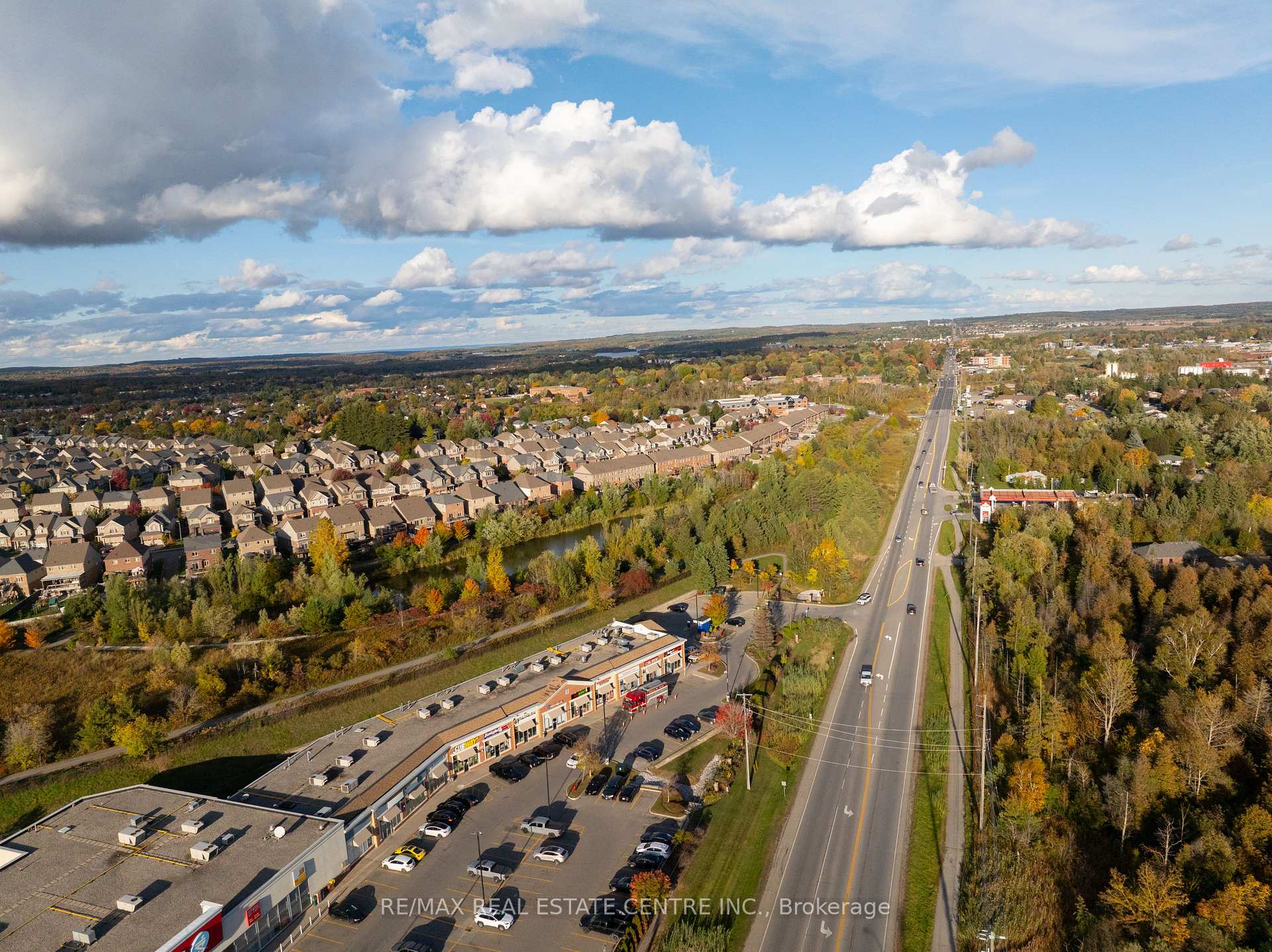 Photo 48 of 51 Laverty Crescent, Orangeville — HOMEH