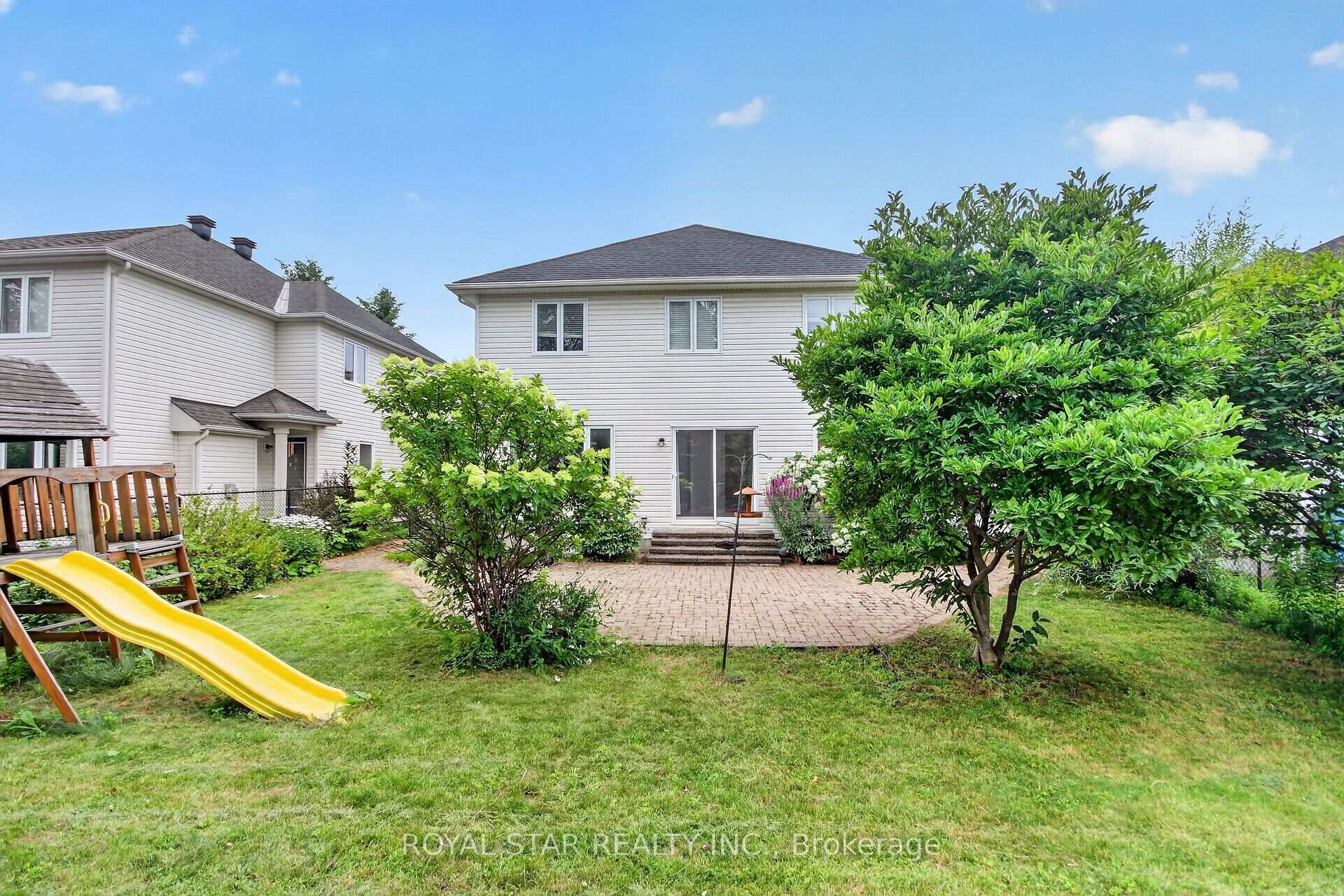 Photo 43 of 818 Long Point Circle, Ottawa, Blossom Park/Kemp Park/Findlay Creek — HOMEH