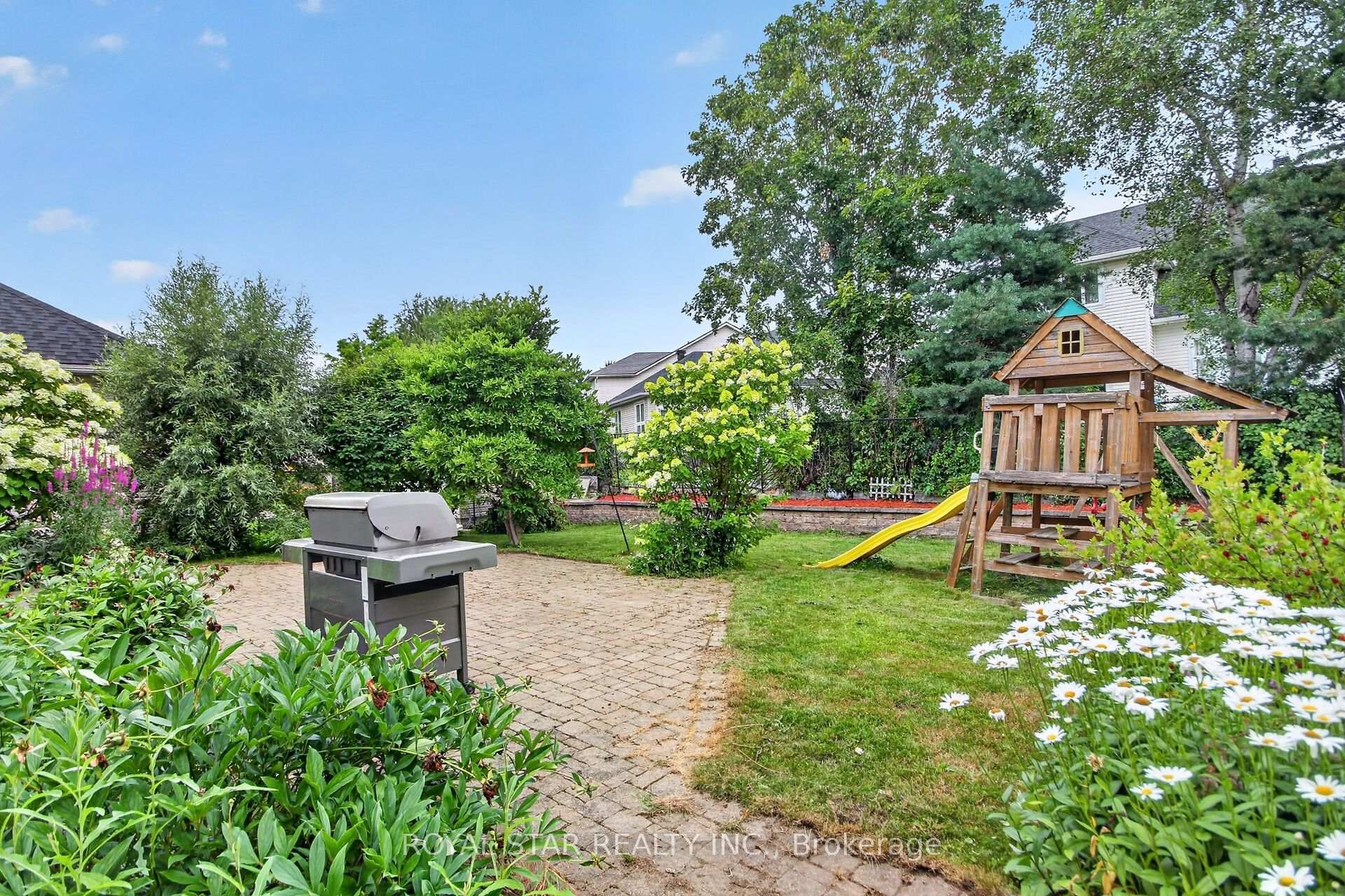 Photo 49 of 818 Long Point Circle, Ottawa, Blossom Park/Kemp Park/Findlay Creek — HOMEH