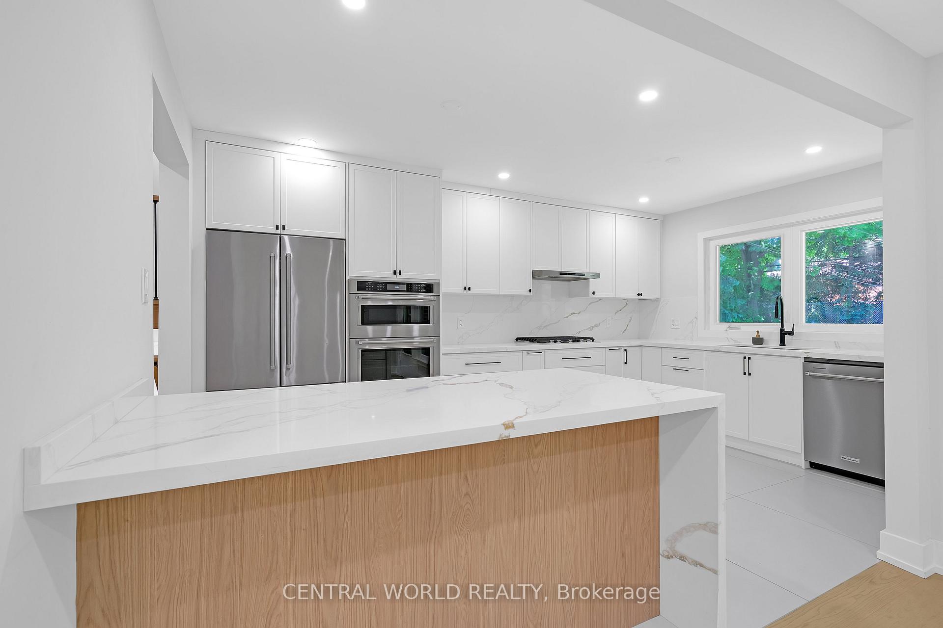 Photo 23 of 38 Denrock Drive, North York, Bayview Village — HOMEH