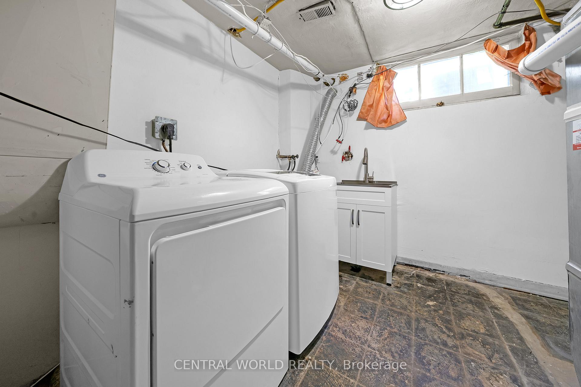 Photo 44 of 38 Denrock Drive, North York, Bayview Village — HOMEH