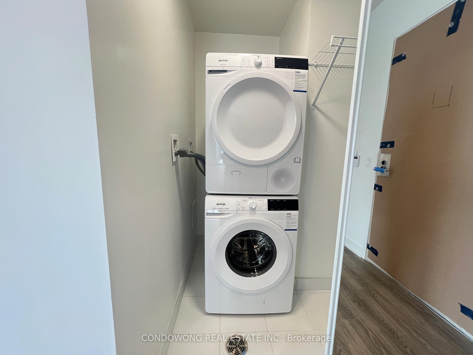 Photo 2 of Unit 4006, 195 Commerce Street, Vaughan, Concord — HOMEH