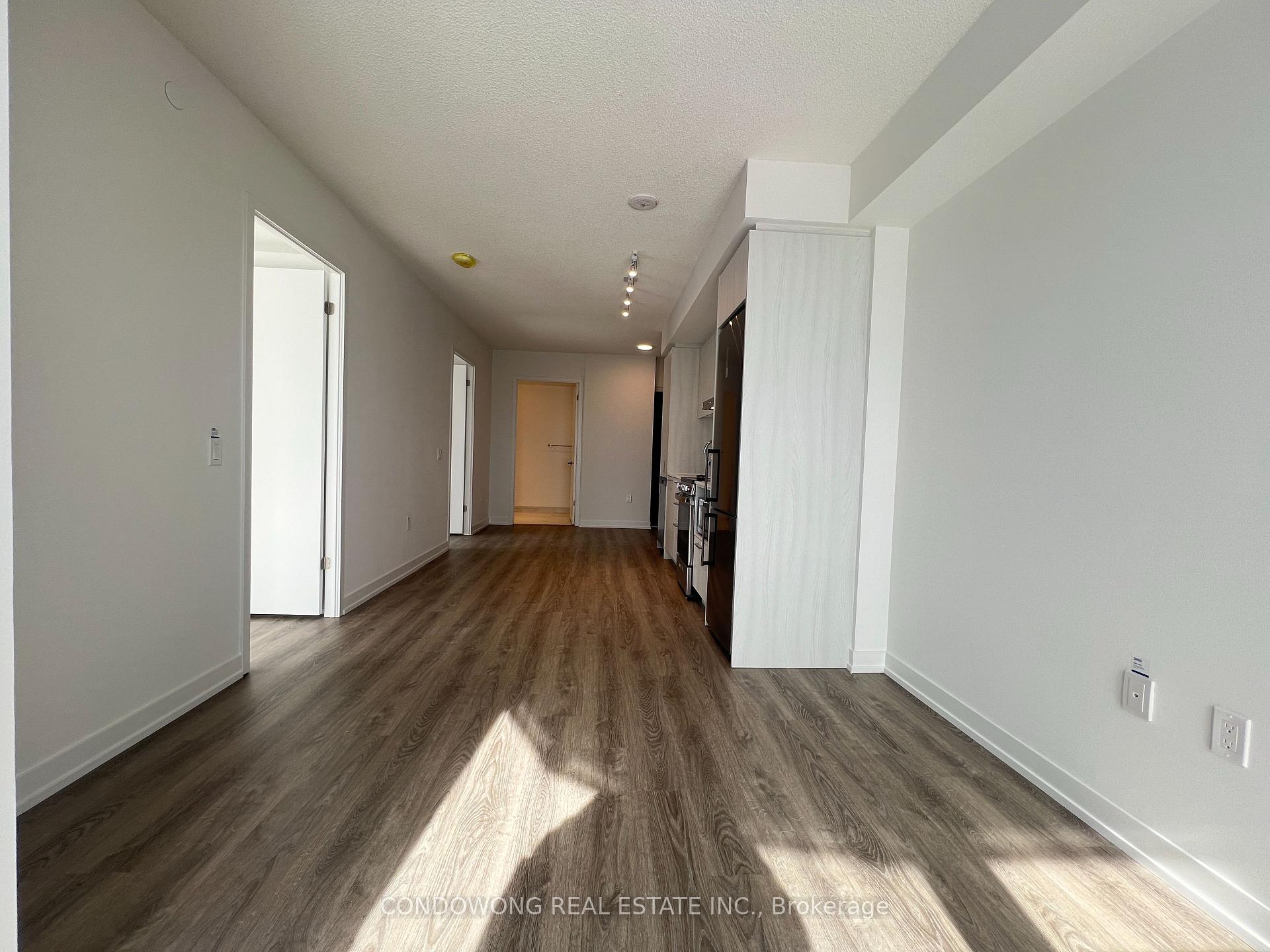 Photo 6 of Unit 4006, 195 Commerce Street, Vaughan, Concord — HOMEH
