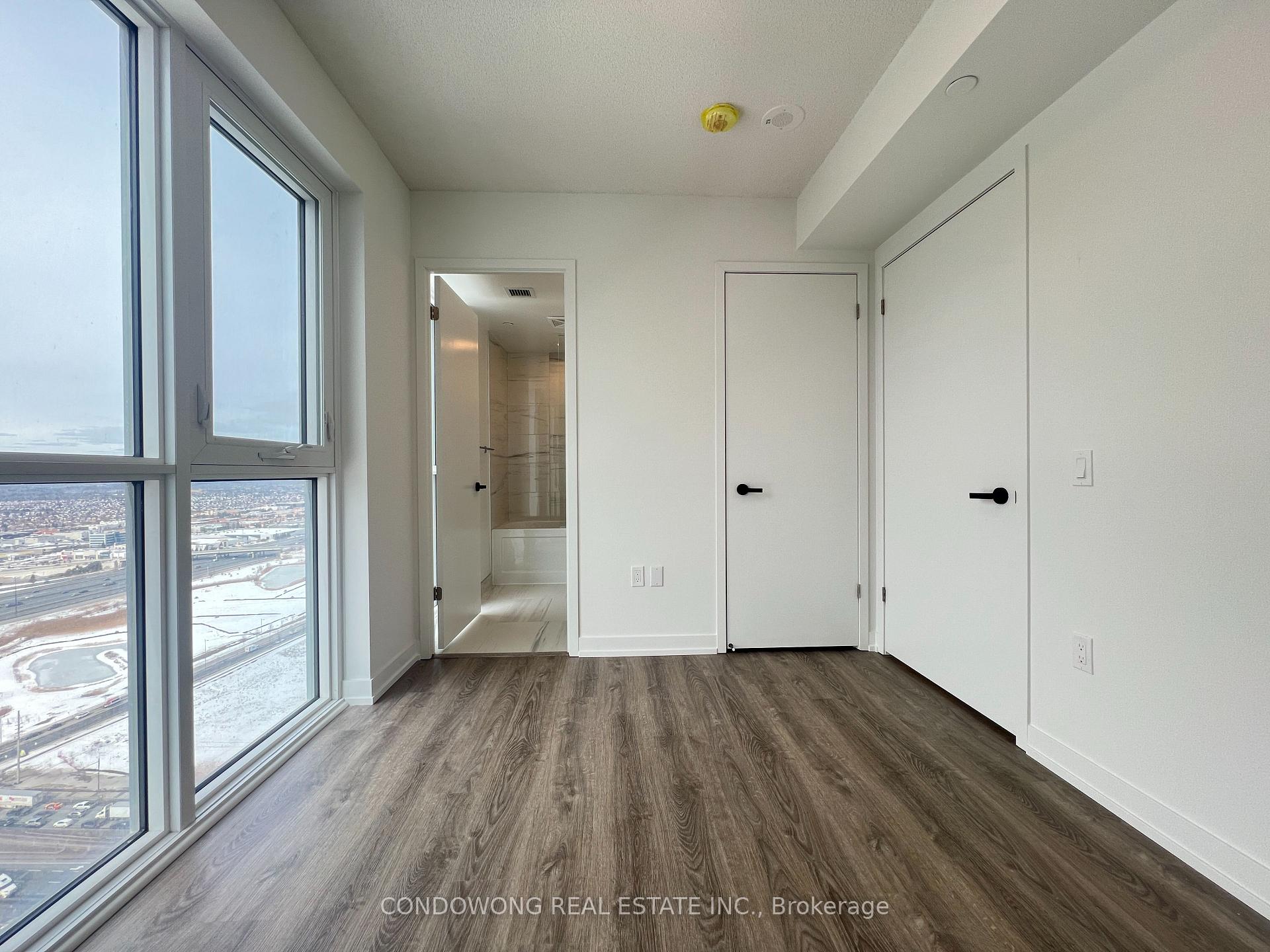 Photo 9 of Unit 4006, 195 Commerce Street, Vaughan, Concord — HOMEH