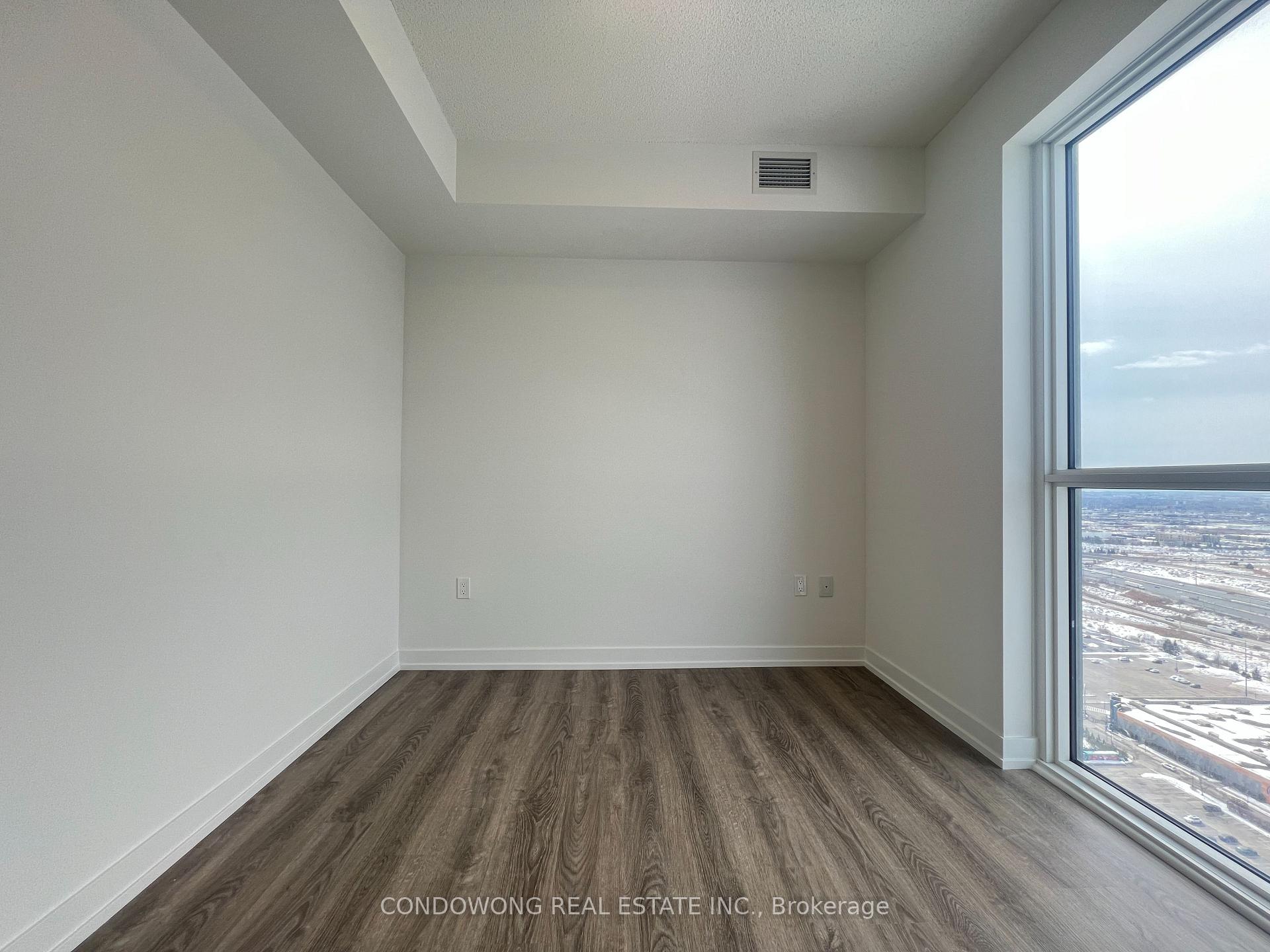 Photo 10 of Unit 4006, 195 Commerce Street, Vaughan, Concord — HOMEH