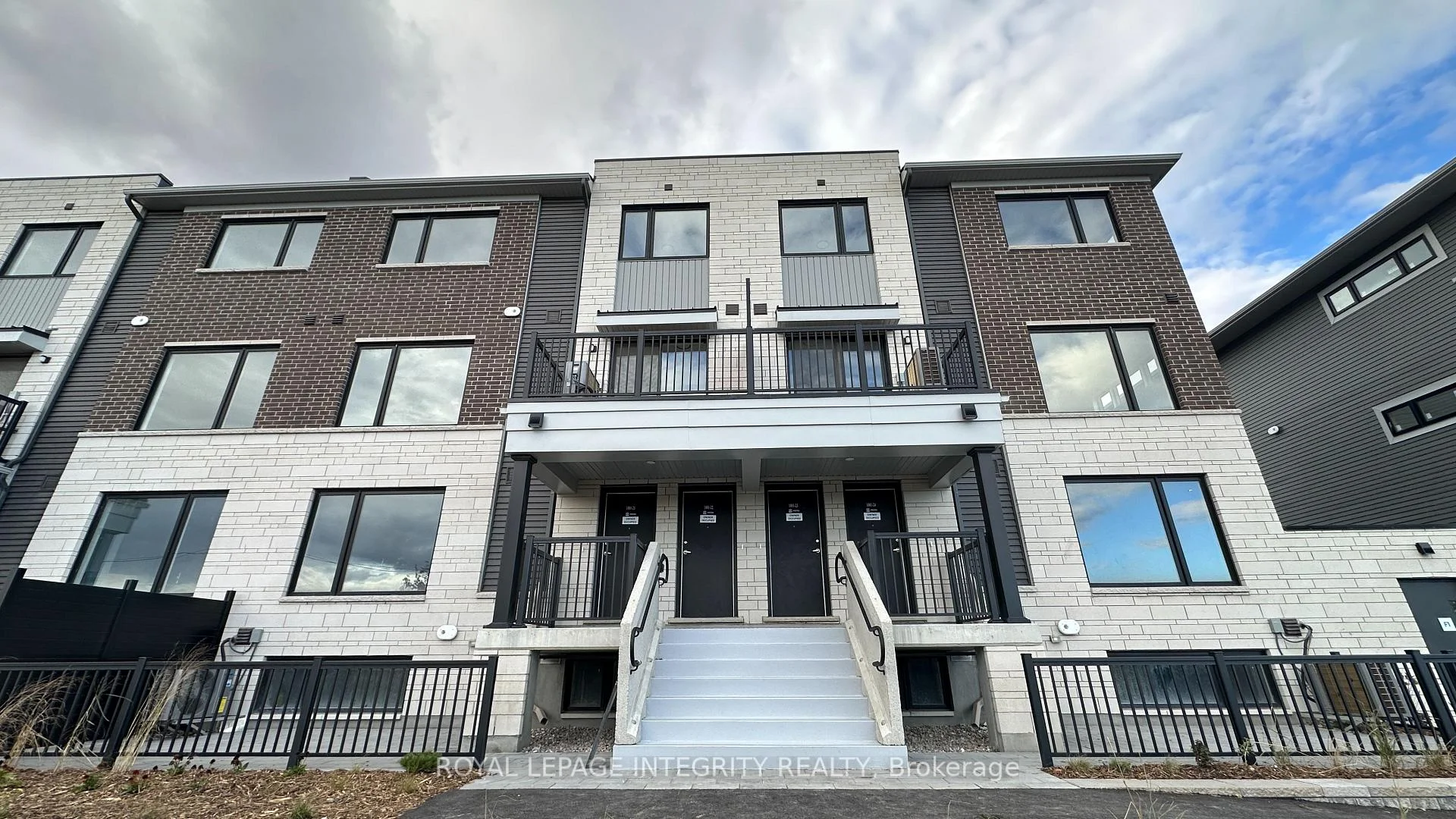Photo 6 of Unit 22, 1001 Glenroy Gilbert Drive, Ottawa, Barrhaven - Strandherd — HOMEH
