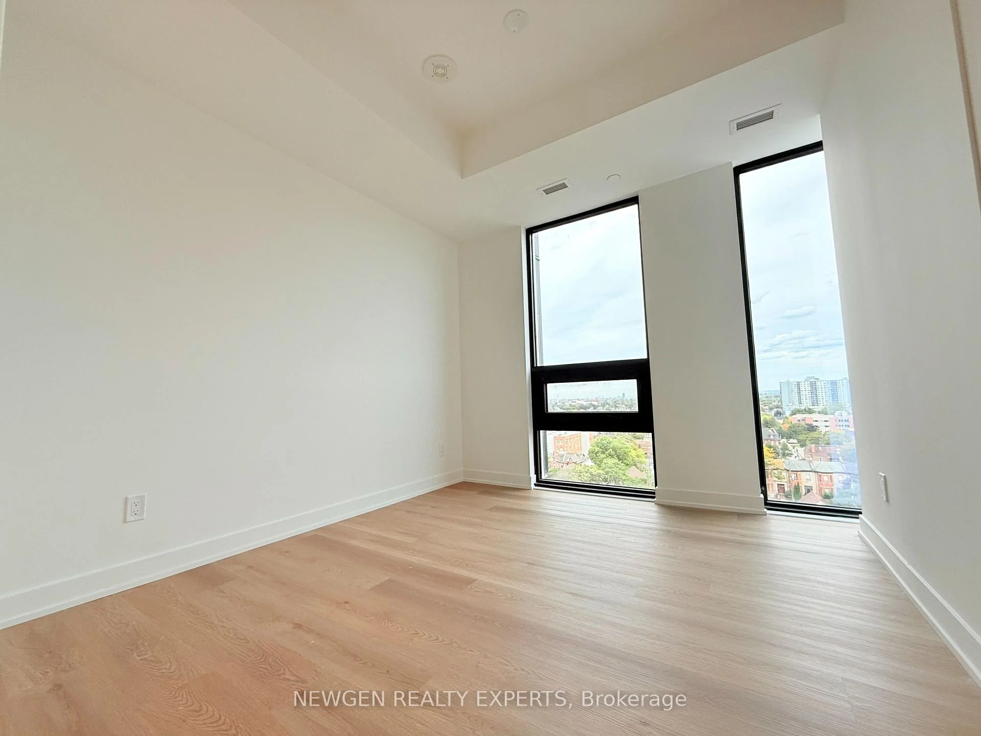 Photo 46 of Unit 716, 101 John Street N, Hamilton, Beasley — HOMEH